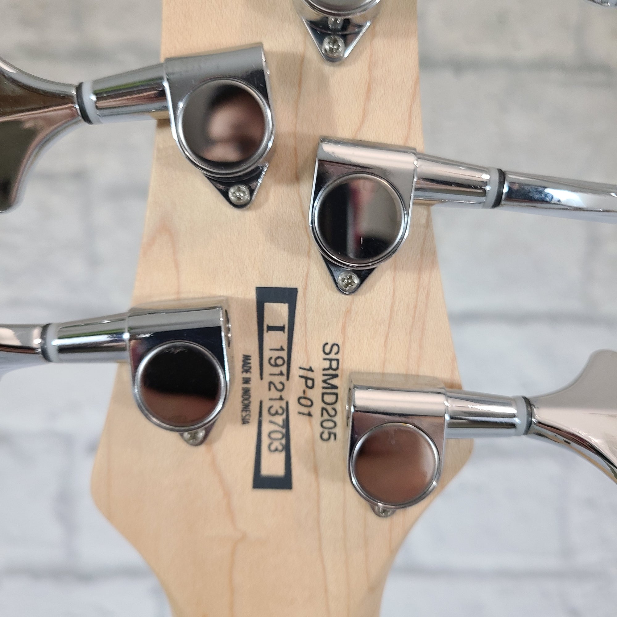 Ibanez SRMD205  5 String Bass Guitar