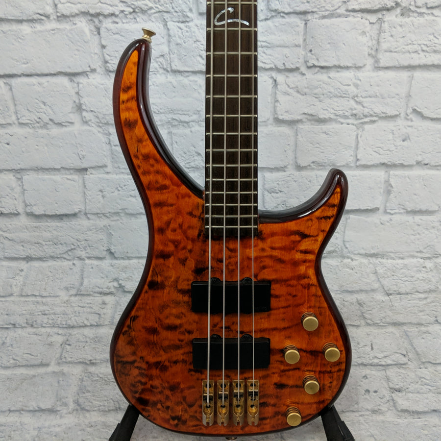 Peavey Cirrus 4 String Electric Bass Tiger Eye Maple