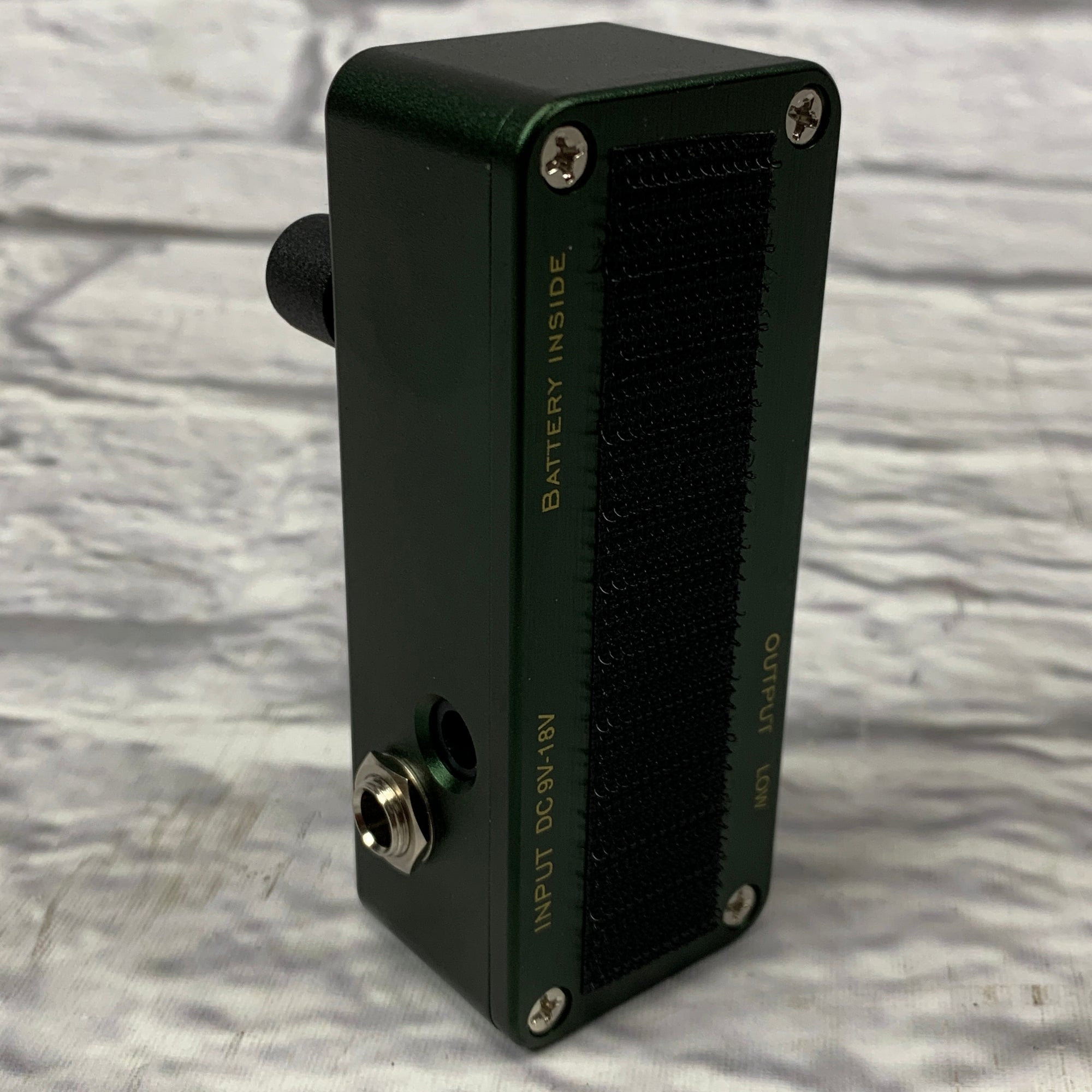 One Control Hooker's Green Bassmachine Overdrive