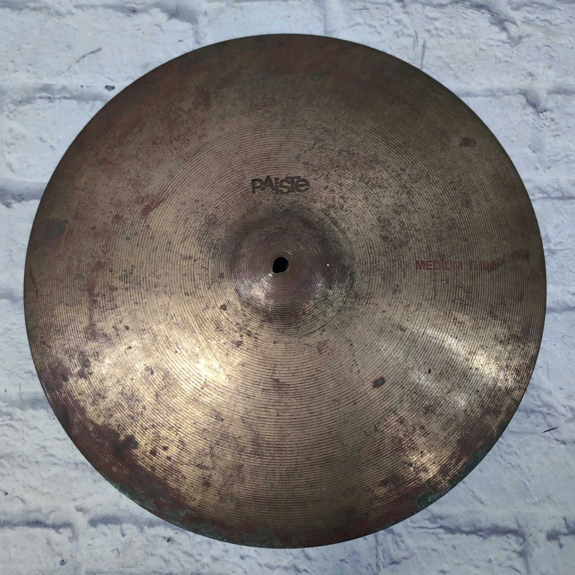 Paiste 18 Medium Thin Cymbal Keyholed