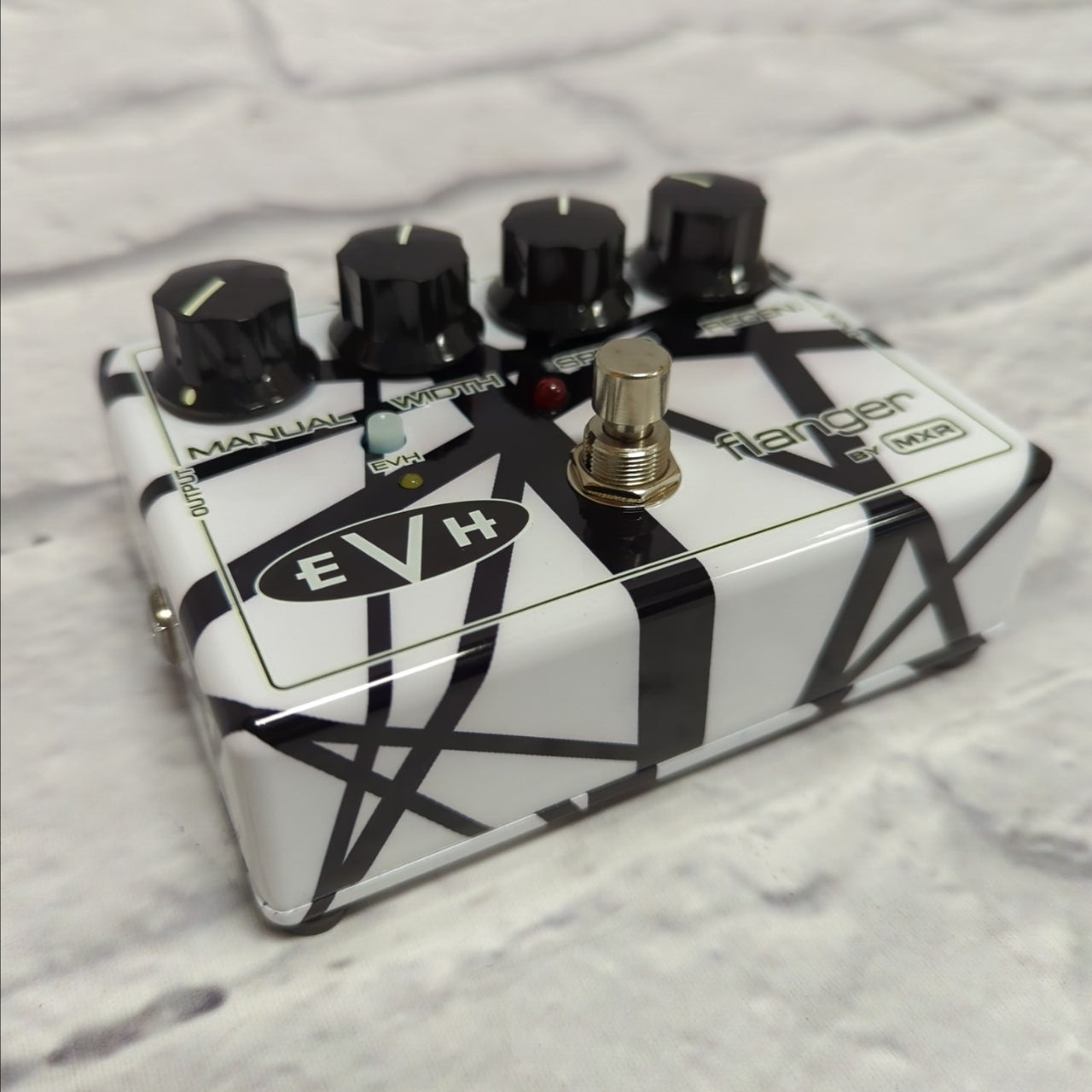 Dunlop MXR EVH 117 Eddie Van Halen Flanger Pedal