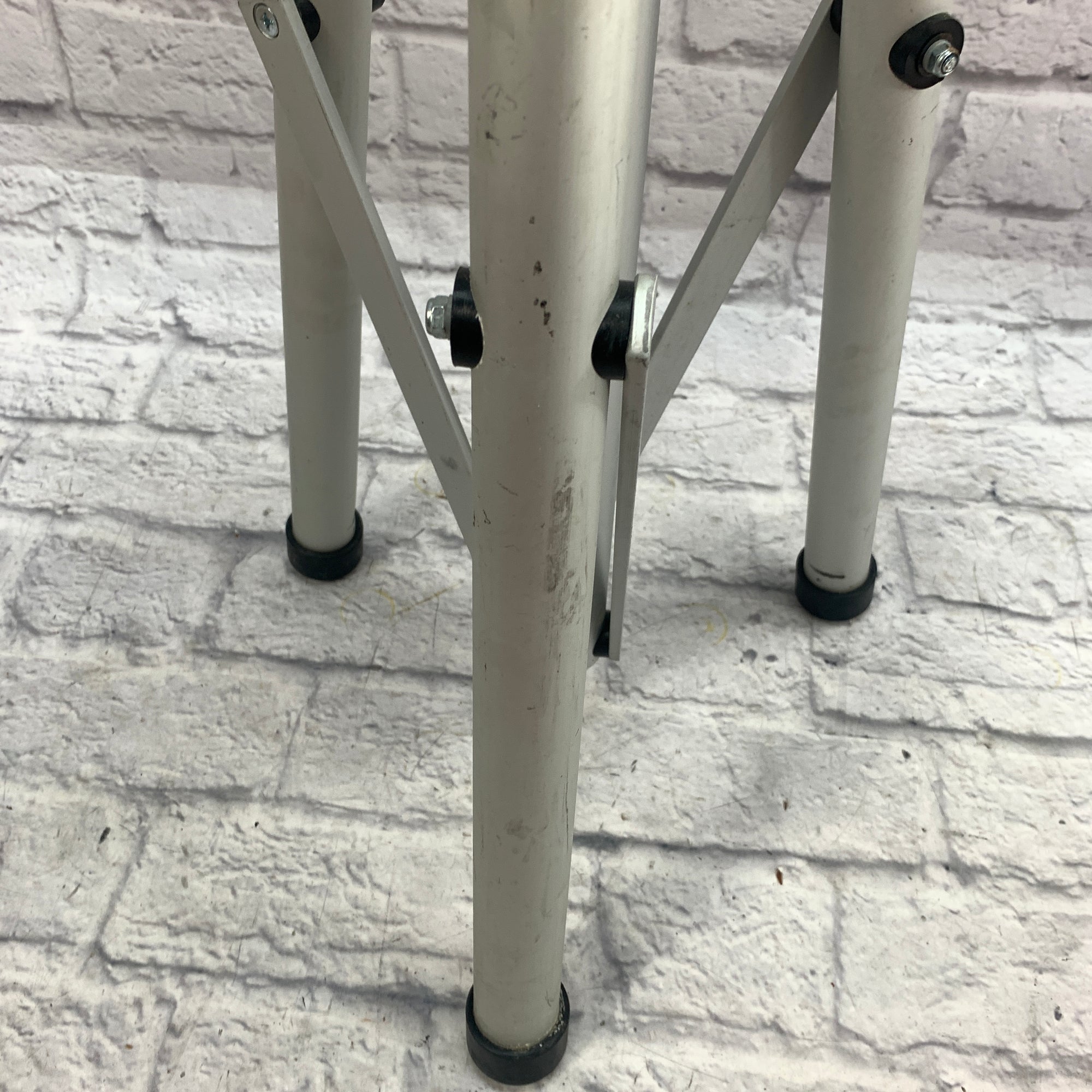 Suspenders by LP Speaker Stand