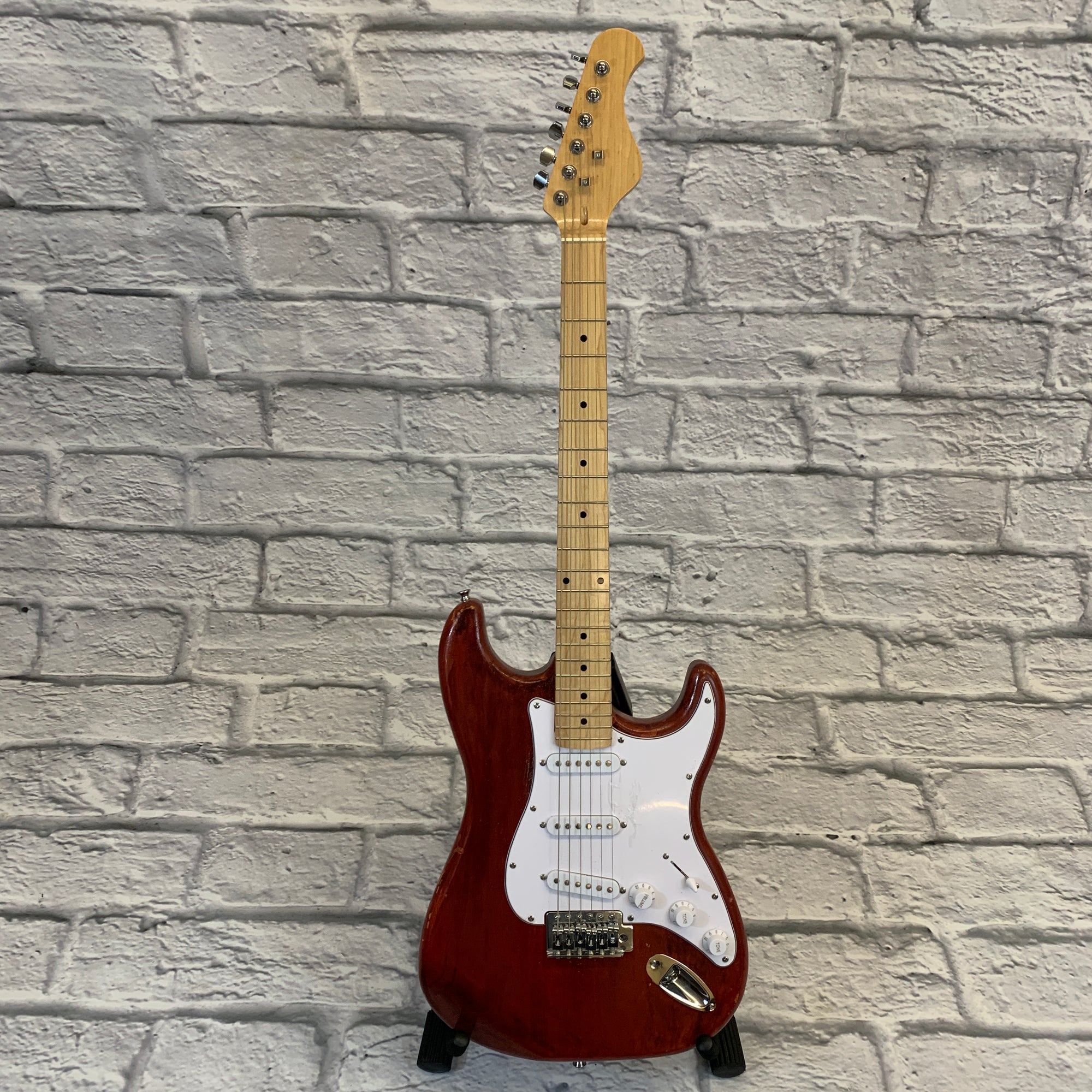 Unknown Strat-Style Electric Guitar