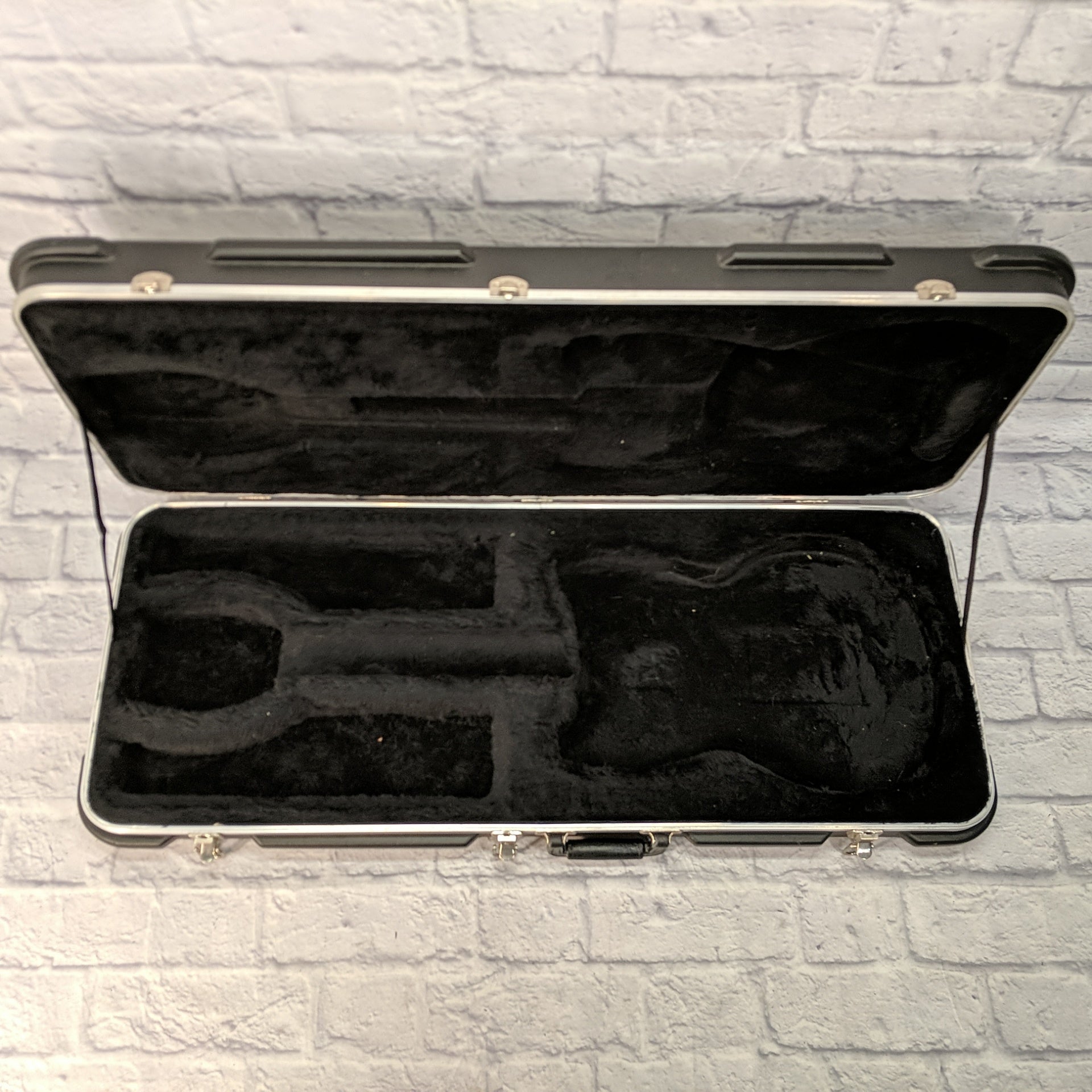 Ernie Ball Music Man Hardshell Electric Guitar Case