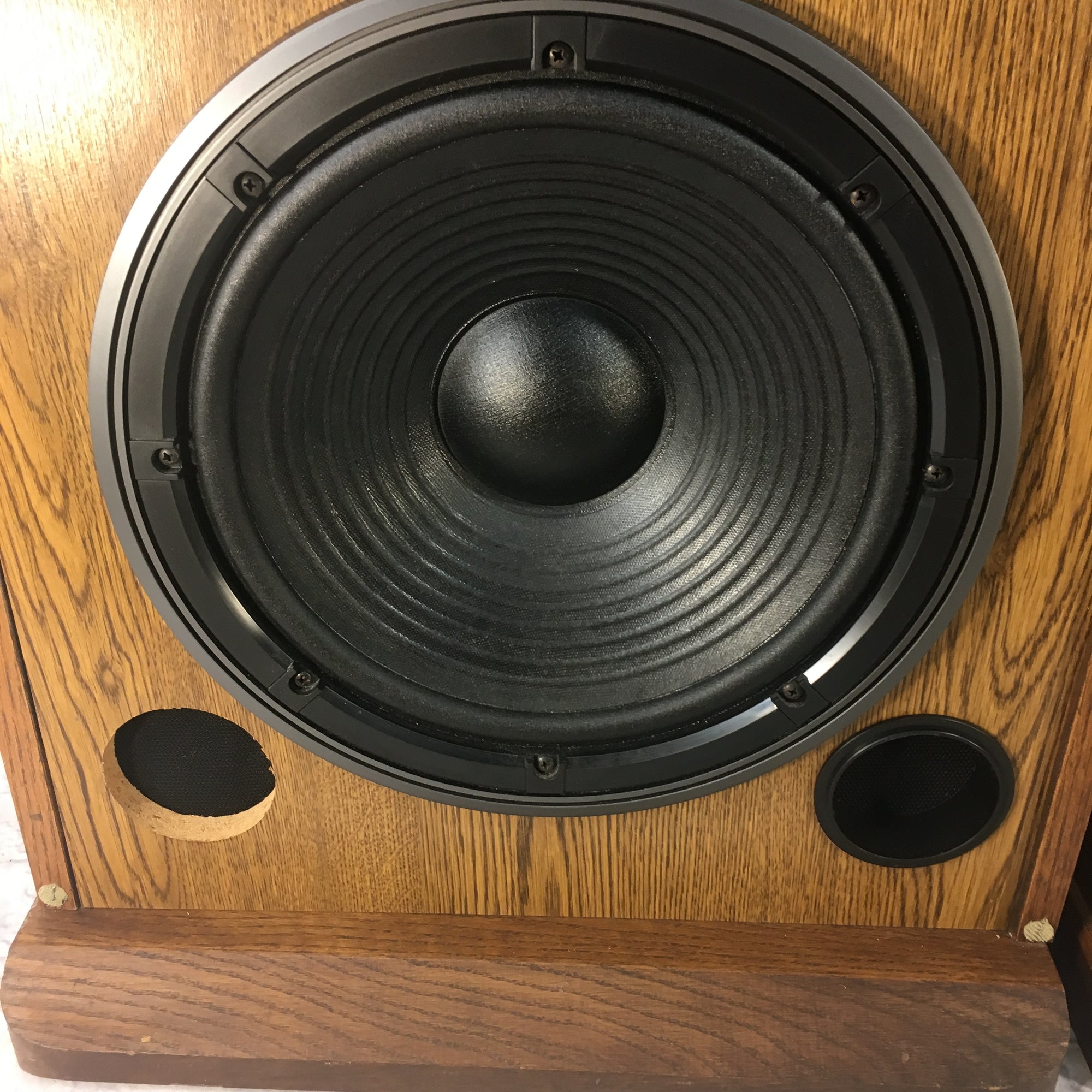 1980's Sanyo AVS600 Home Audio Speakers Pair