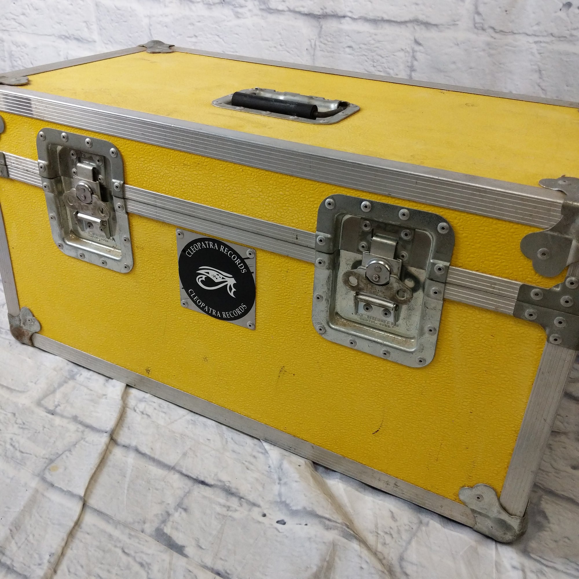 Unknown Yellow Amp / Utility Case - 29 x 15 x 15