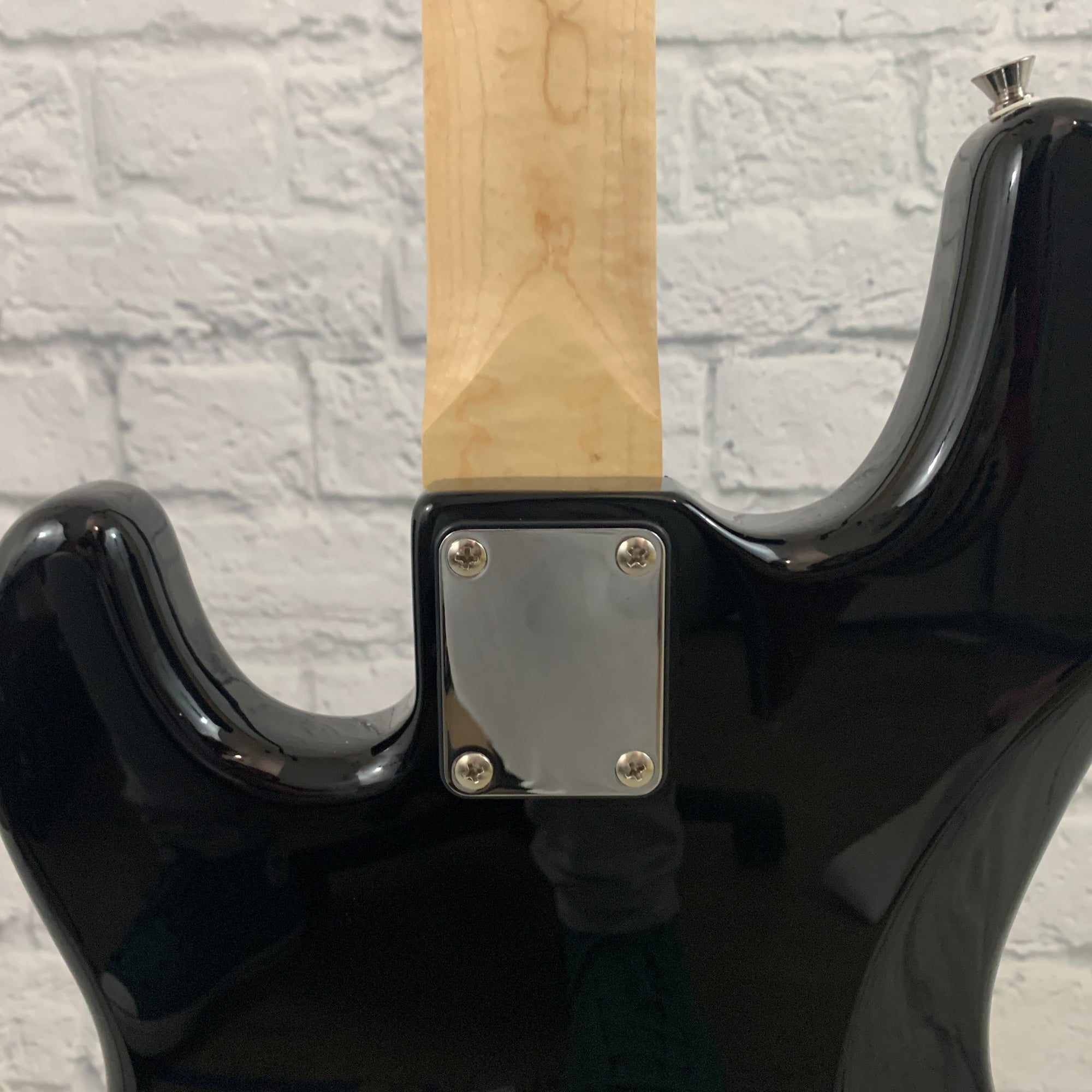 Nashville Guitar Works 210 Electric P Bass - Black, Rosewood Fretboard