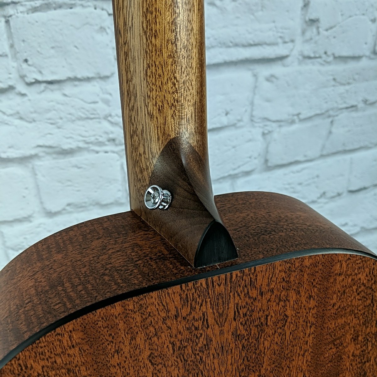 Martin 00L-X2E Concert Acoustic