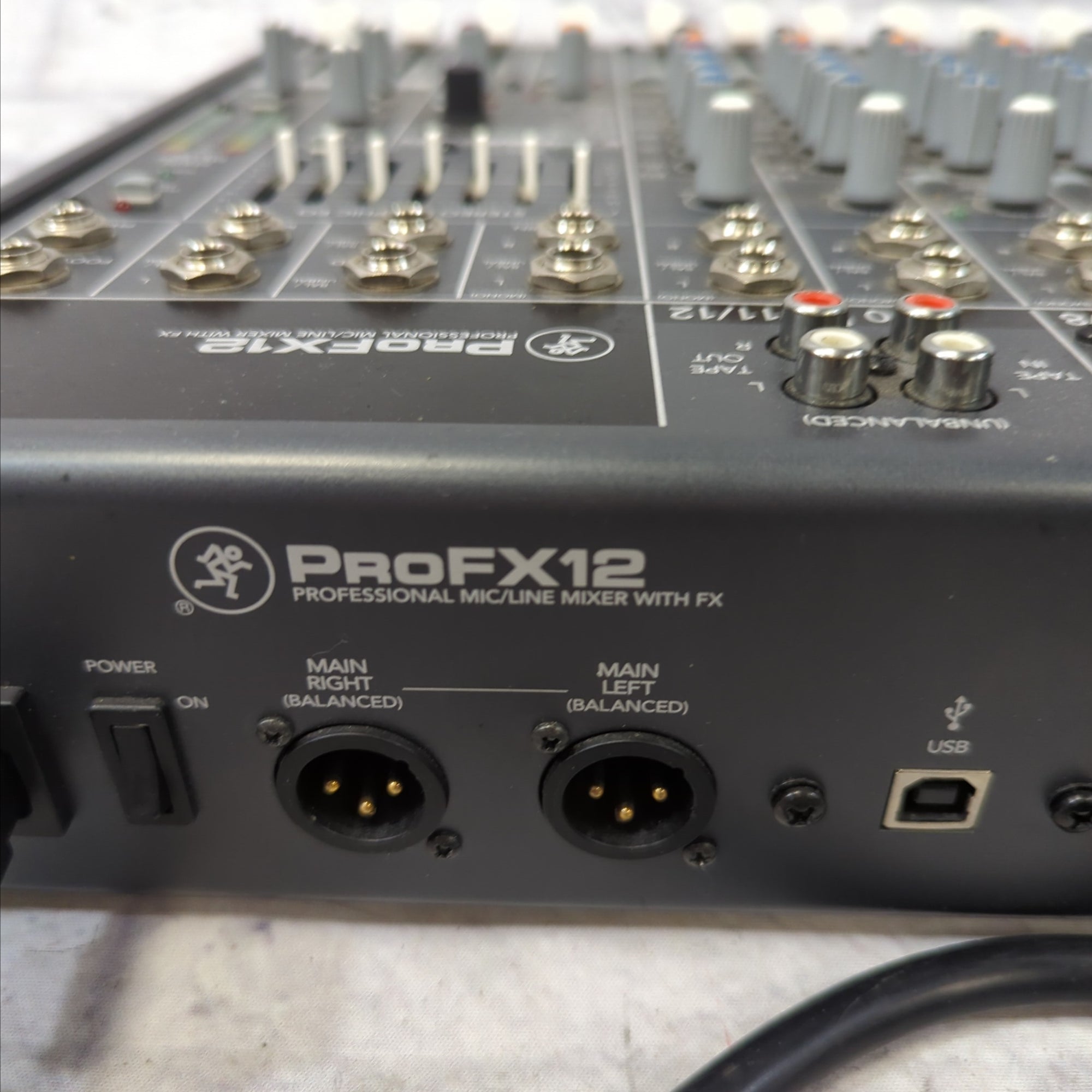 Mackie ProFX12 12 Channel Mixer with Effects Mixer Mackie ProFX12 12 Channel Mixer with Effects Mixer