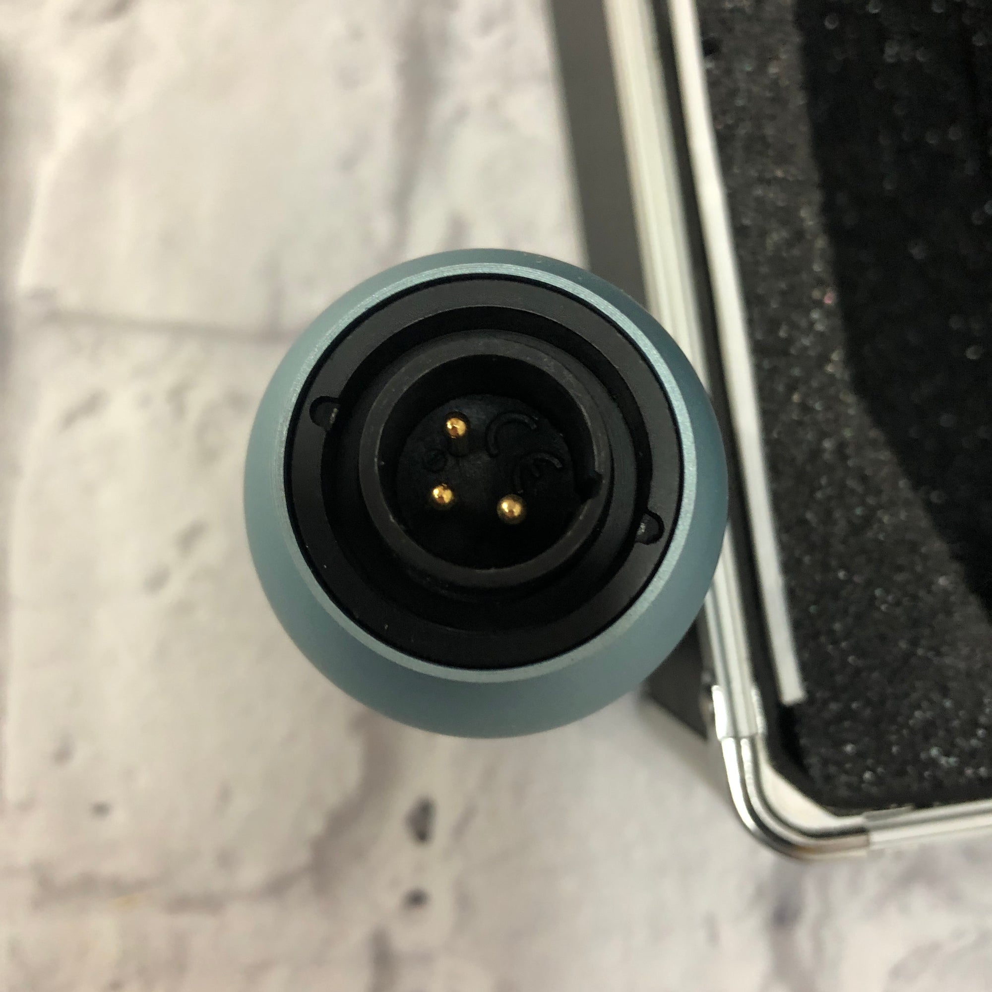 AKG Perception 220 Condenser Microphone