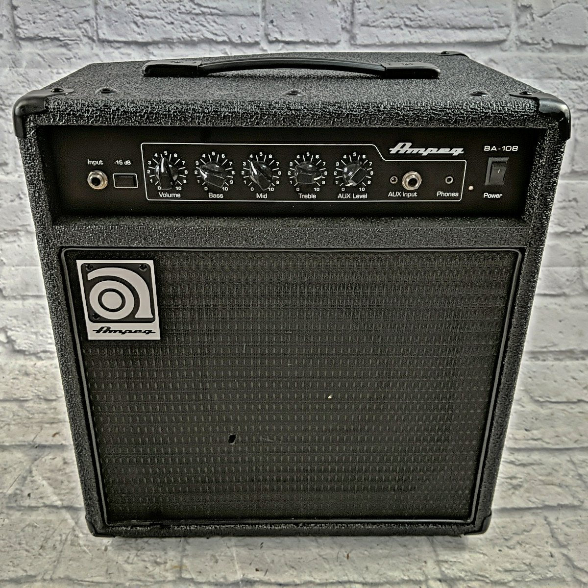 Ampeg BA-108v2 Bass Practice Amp