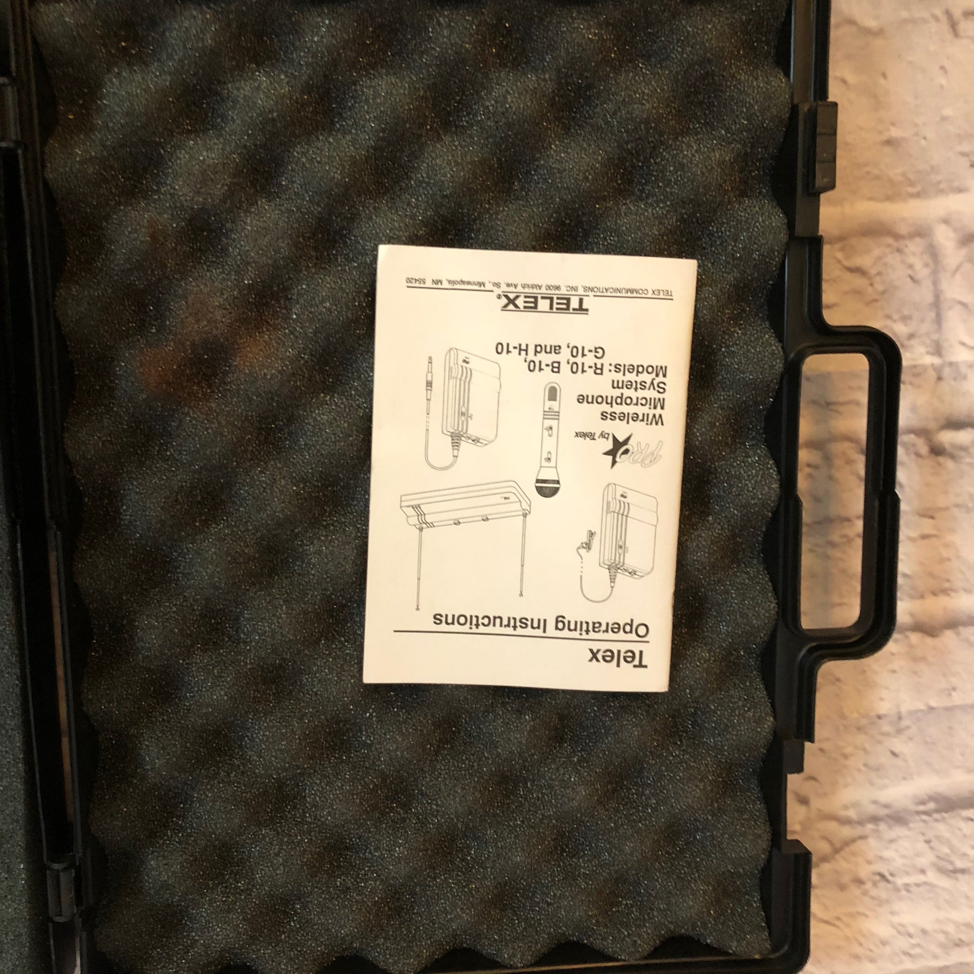 Telex Wireless Lavalier Microphone System