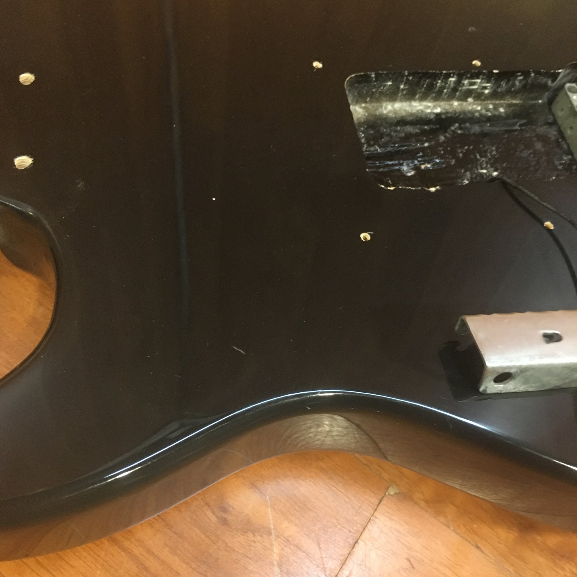 Silvertone Strat Body Loaded