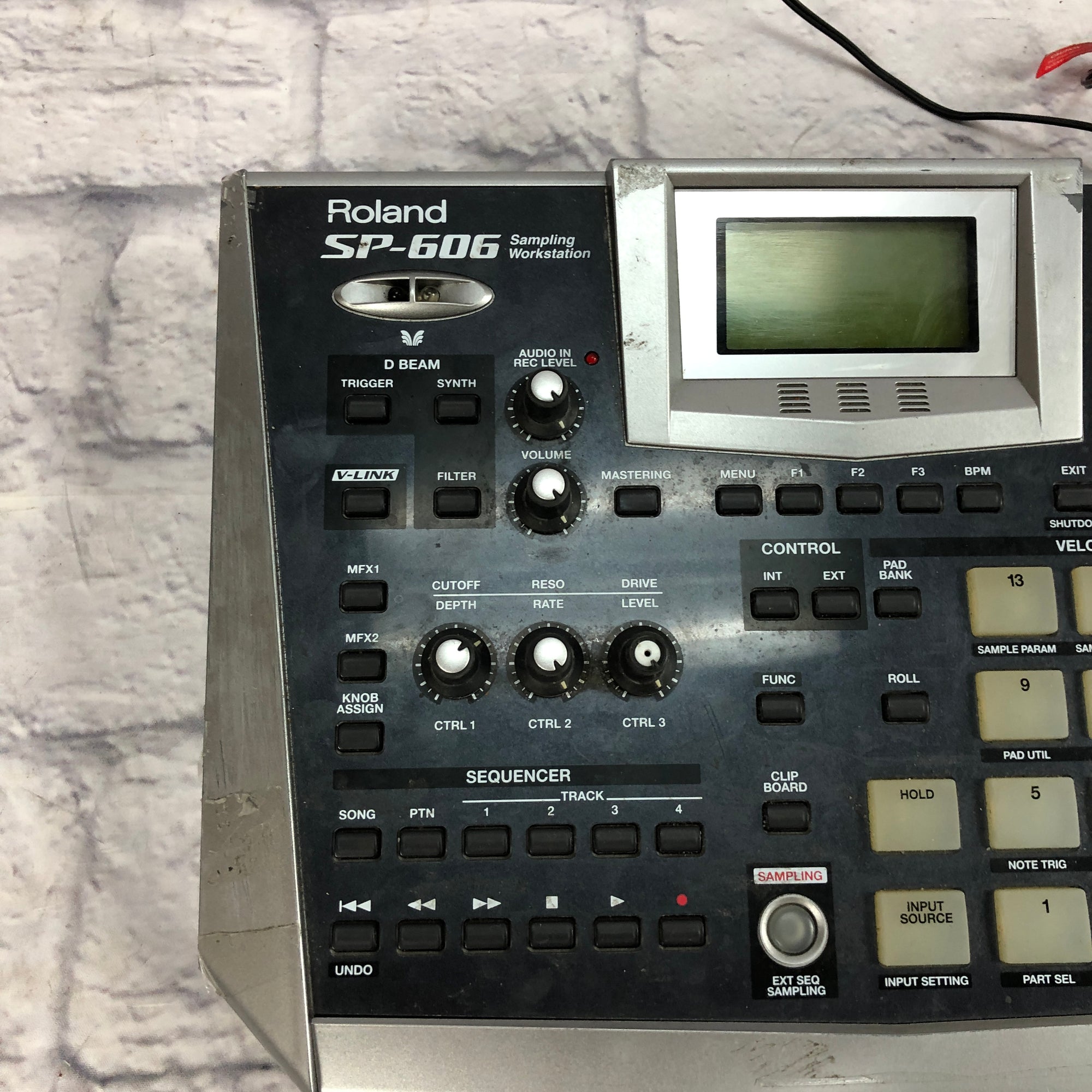 Roland SP-606 Sampling Workstation with Power Supply - Evolution Music