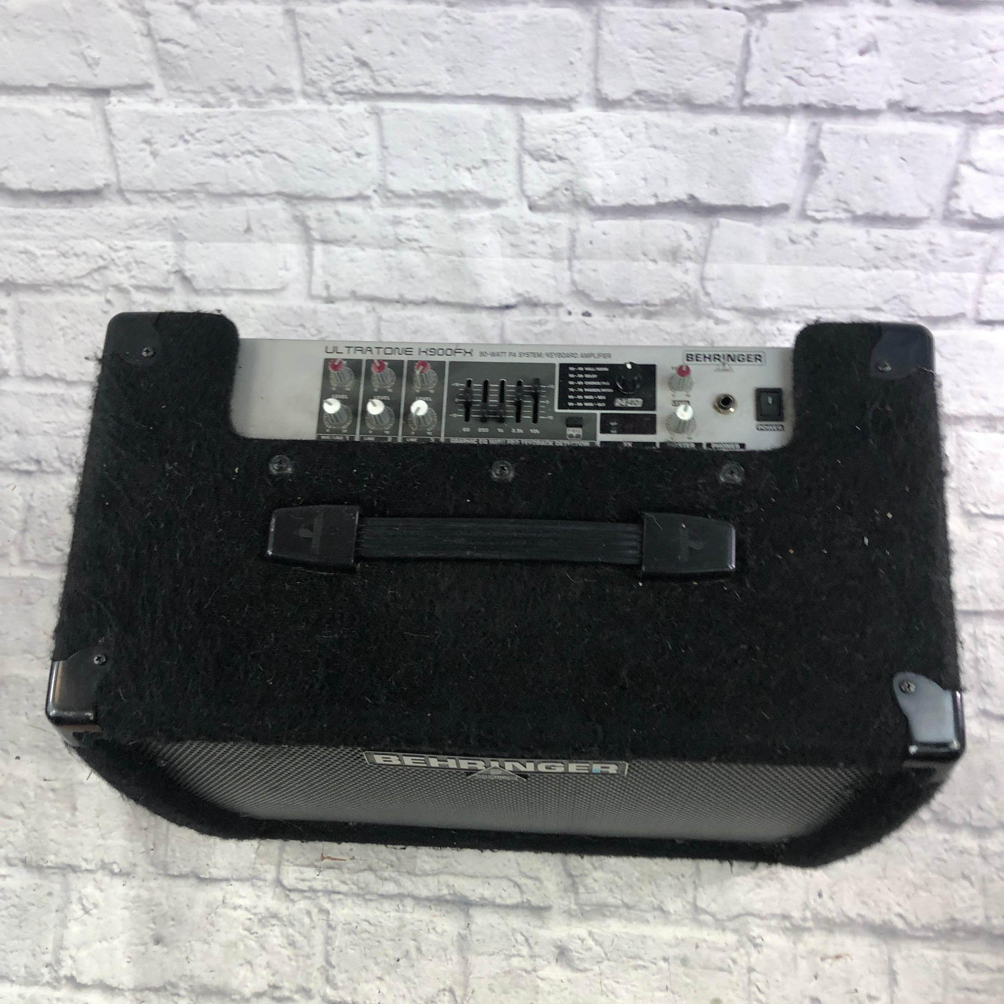 Behringer K900FX Keyboard Combo Amp