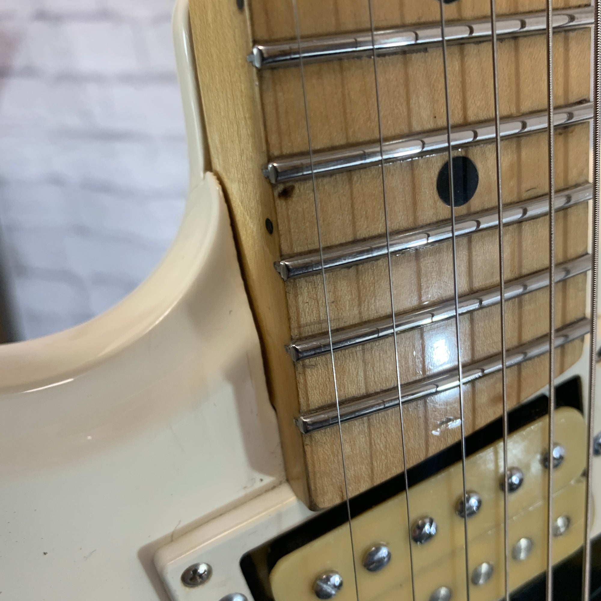 Univox Hi Flyer Electric Guitar
