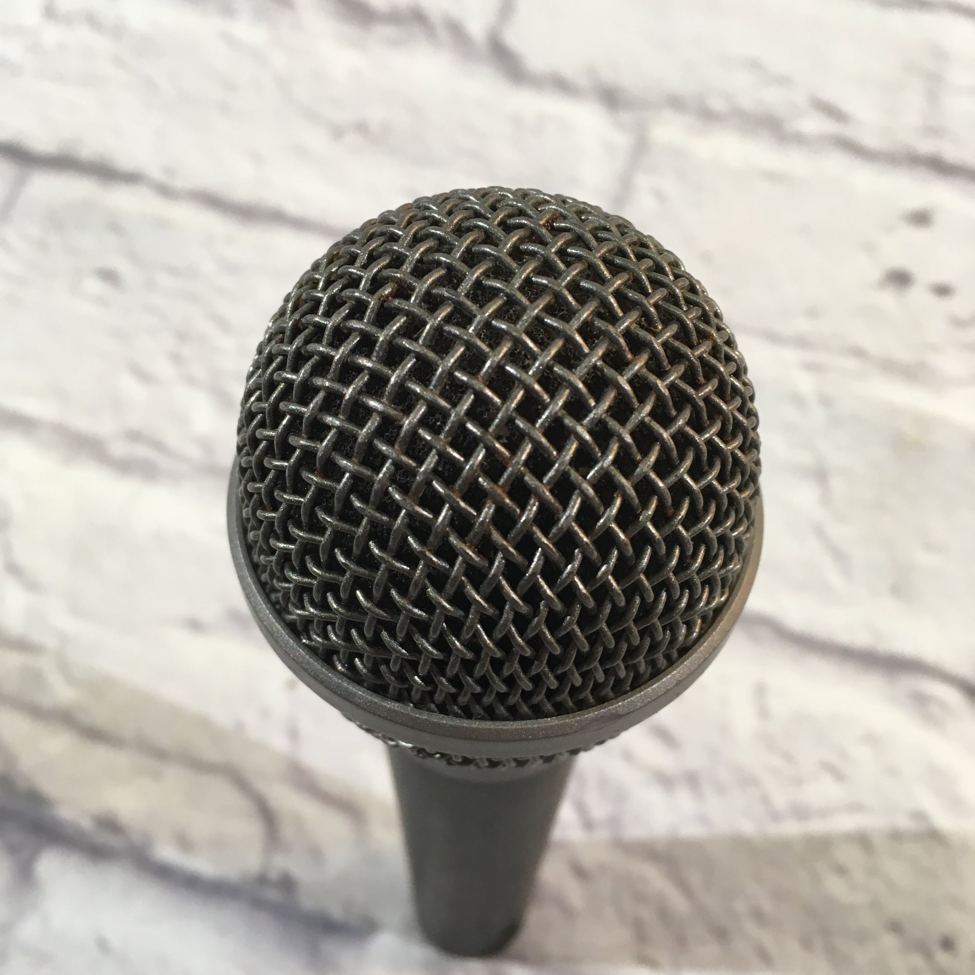 AKG D890 Dynamic Microphone