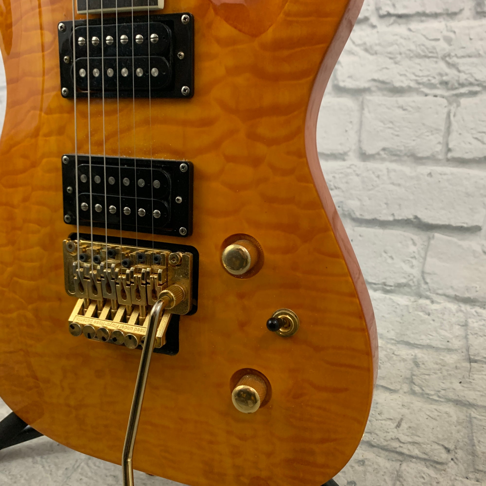 Johnson Catalyst Trans Gold Quilted Maple Top Electric Guitar