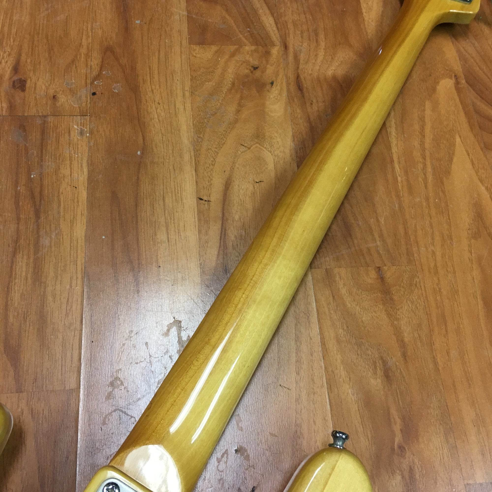 Univox Precision Bass, Lawsuit Era w/ Case