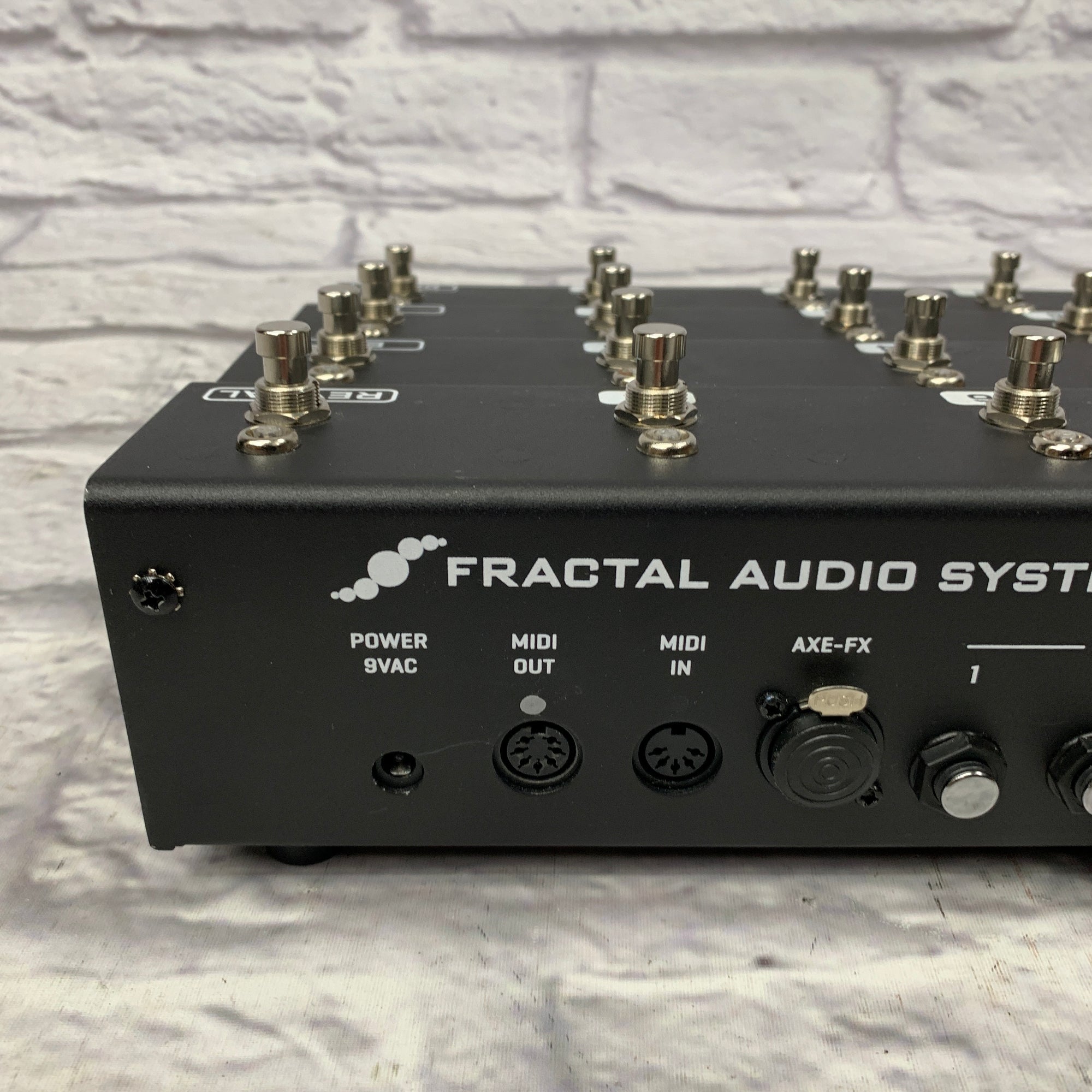 fractal effects pedal Fractal Audio Axe FX Ultra MFC-101 Mark III MIDI Foot Controller w/ Ca