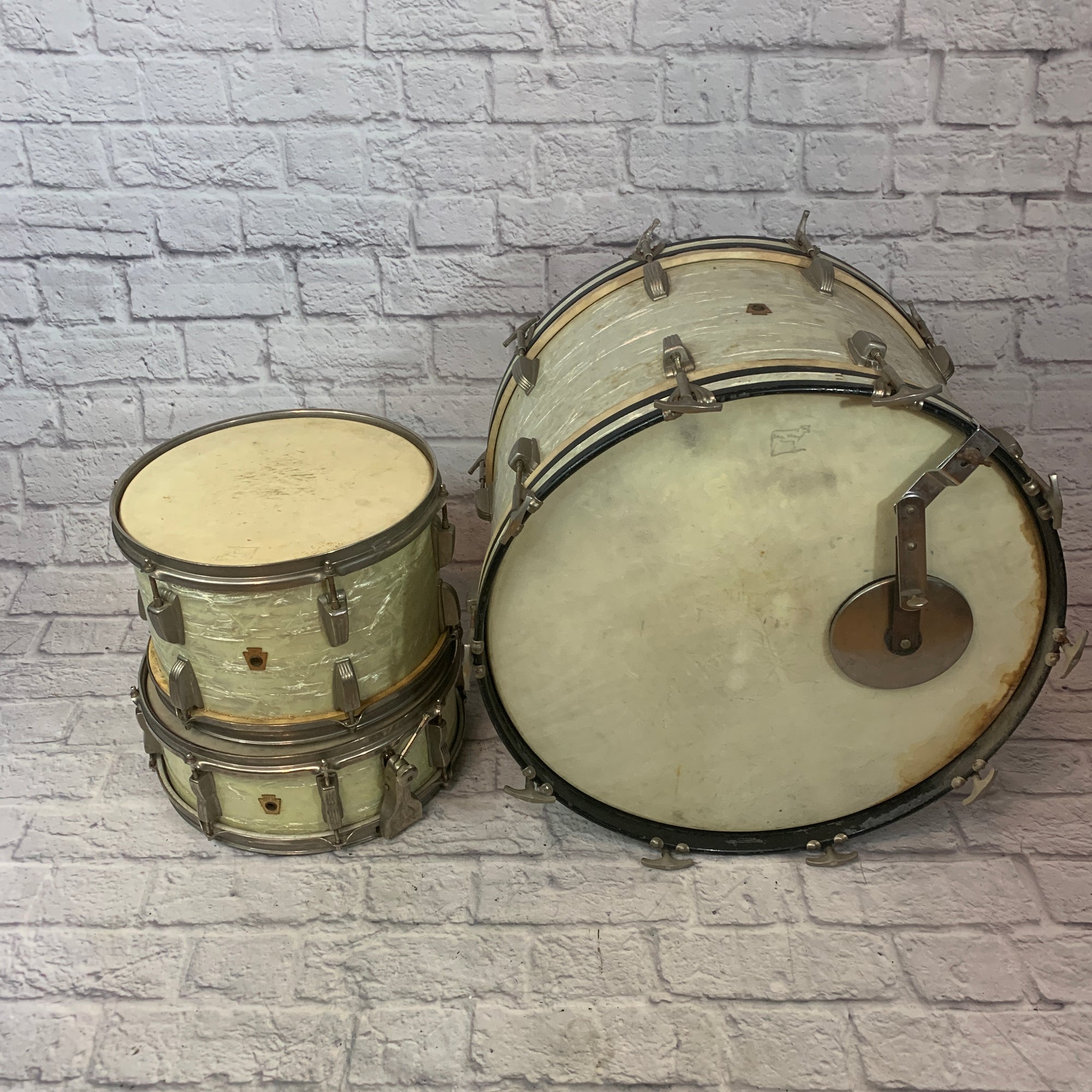Vintage 1960's Ludwig shell pack
