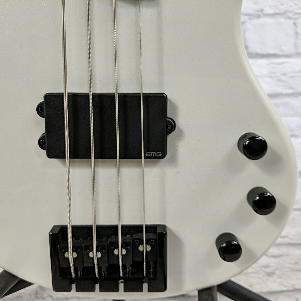 Kramer D-1 4 String Bass Guitar