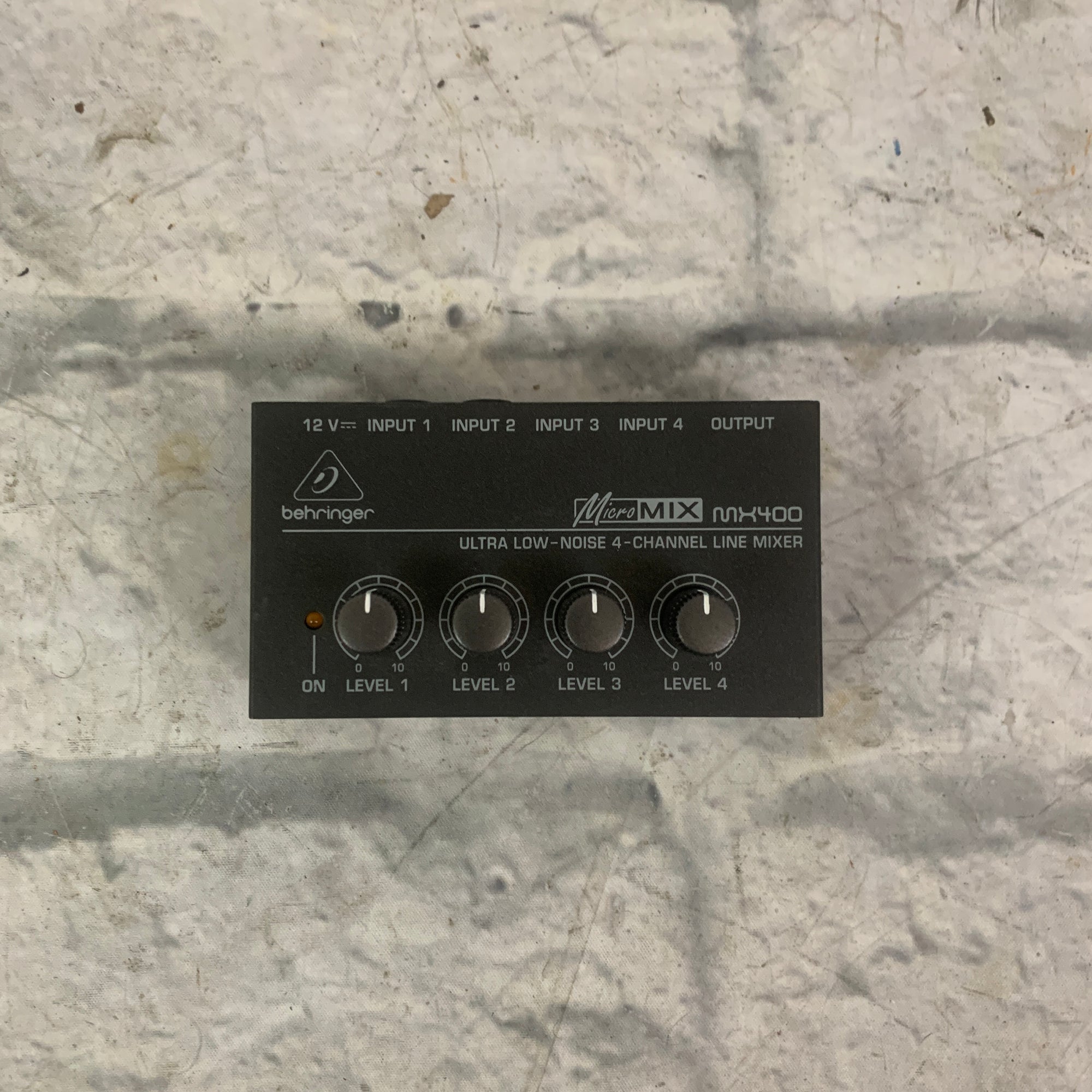 Behringer MX400 4 Channel in line Mixer