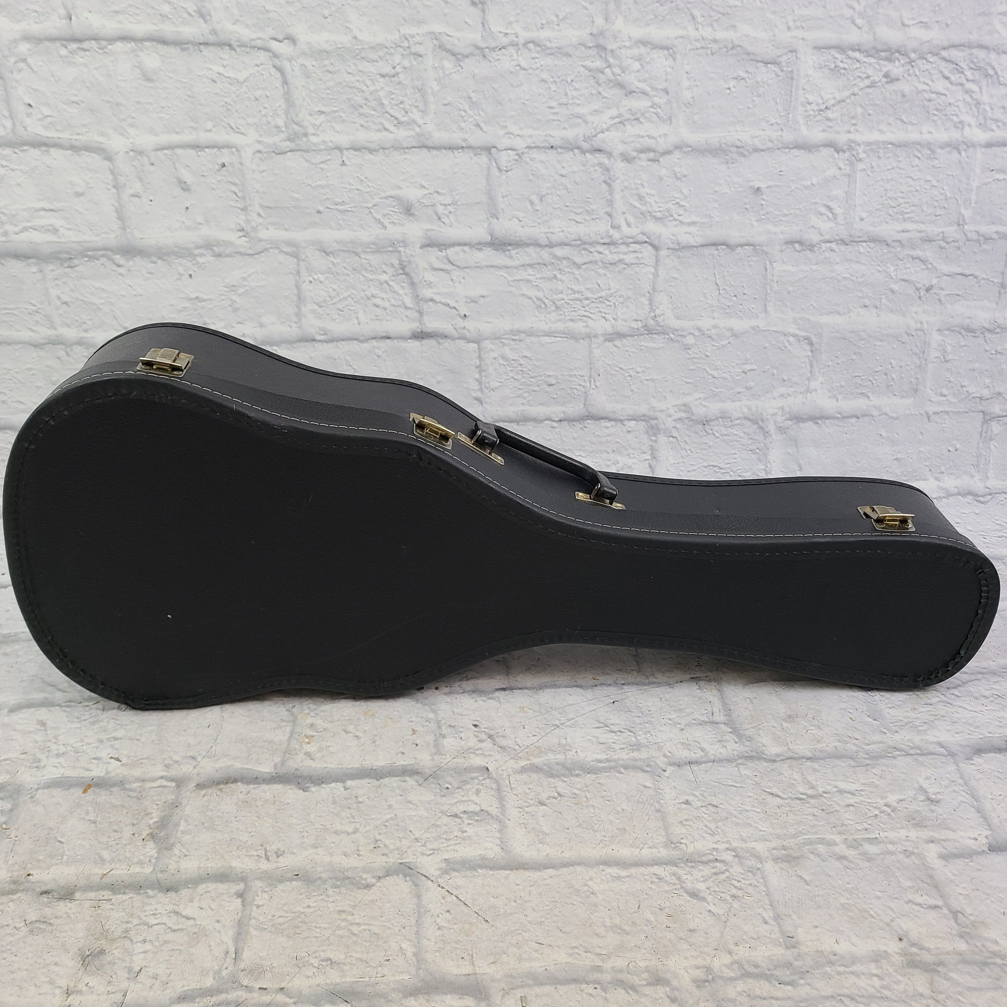 Amada A114 1/4 Size Classical Guitar w/ Case