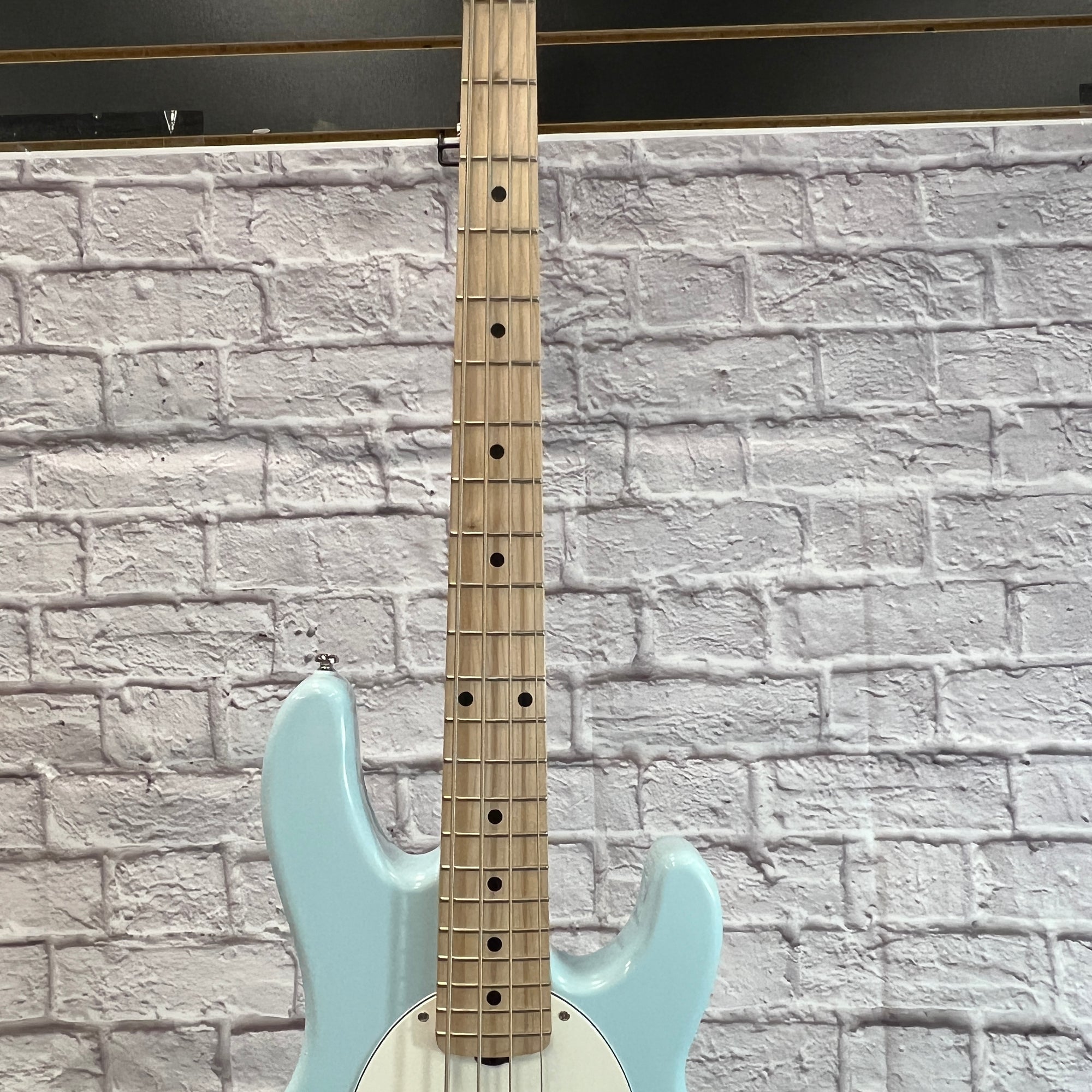 Ernie Ball Music Man Stingray Short Scale Daphne Blue 4 String