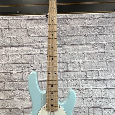 Ernie Ball Music Man Stingray Short Scale Daphne Blue 4 String