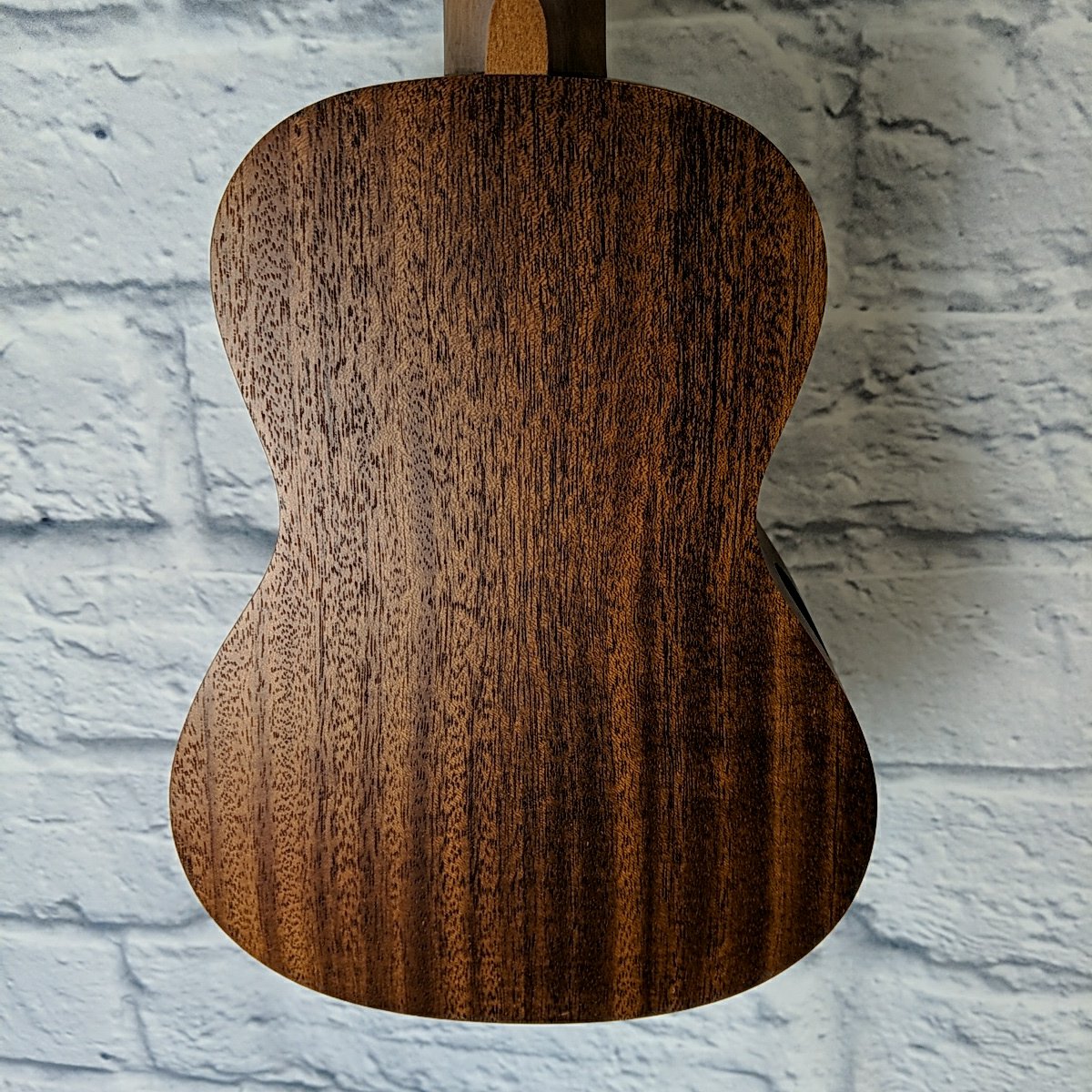 Amahi UKC-3DA12 Mona Lisa Concert Mahogany Ukulele