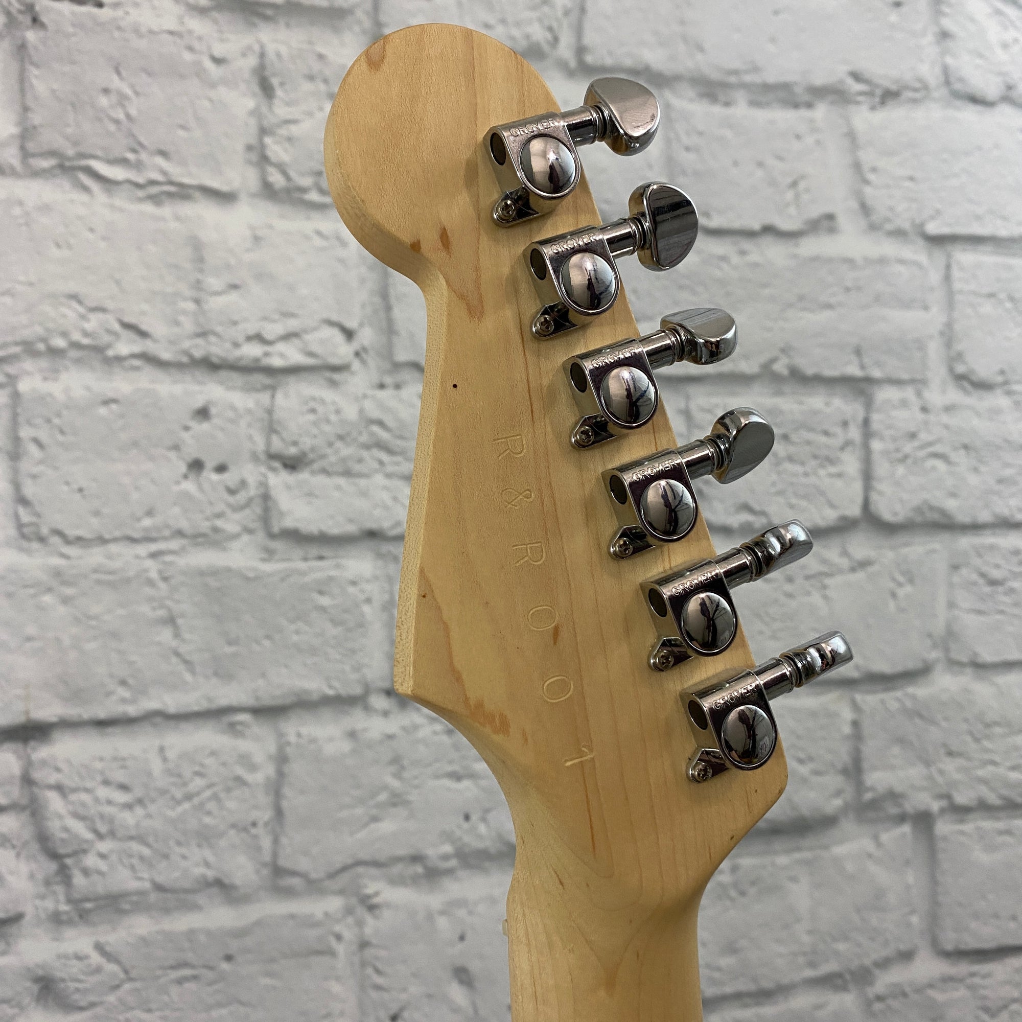 R&R Custom RT-ST-3 Strat-Style Electric Guitar