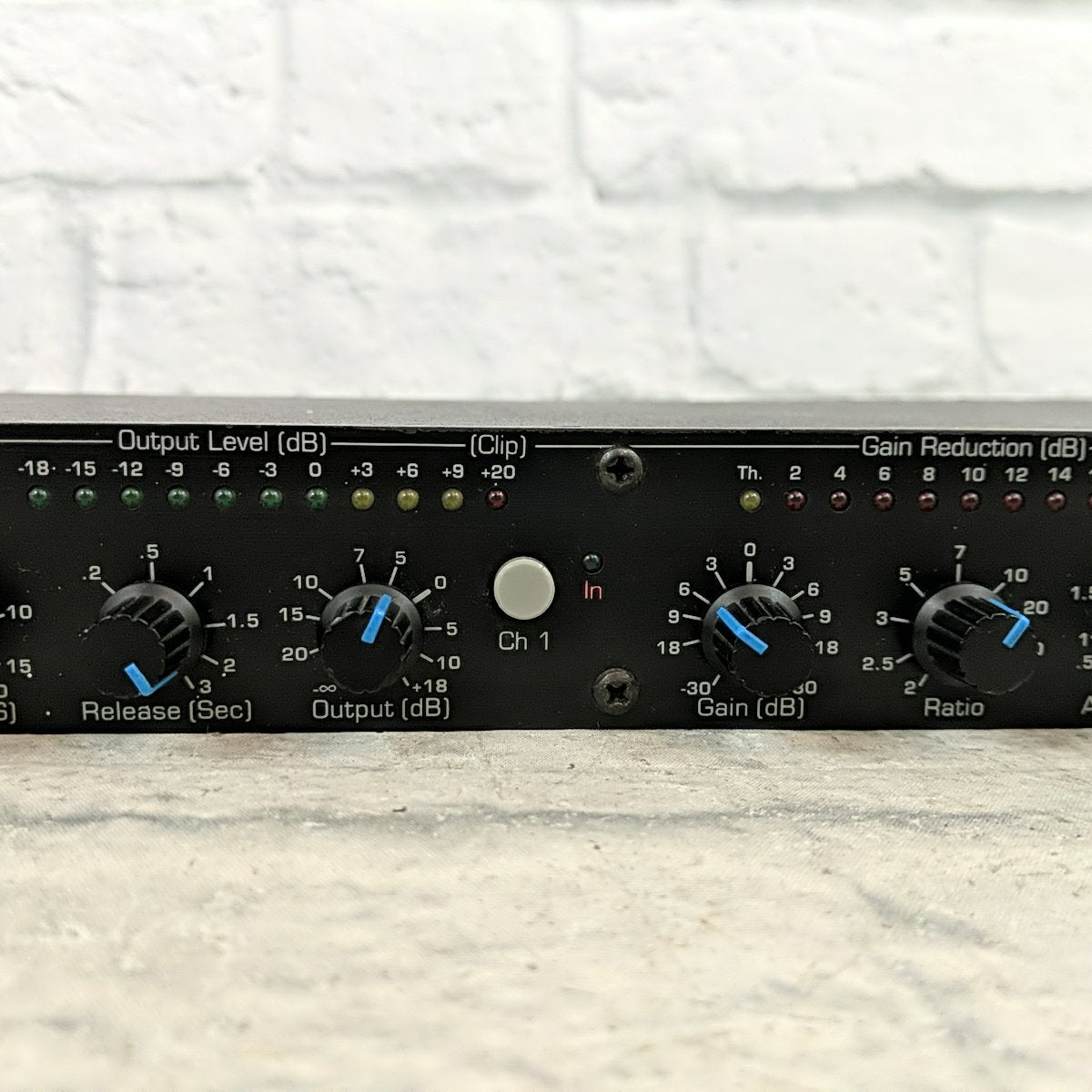 Ashly CL52E Dual Channel Compressor Rack Unit