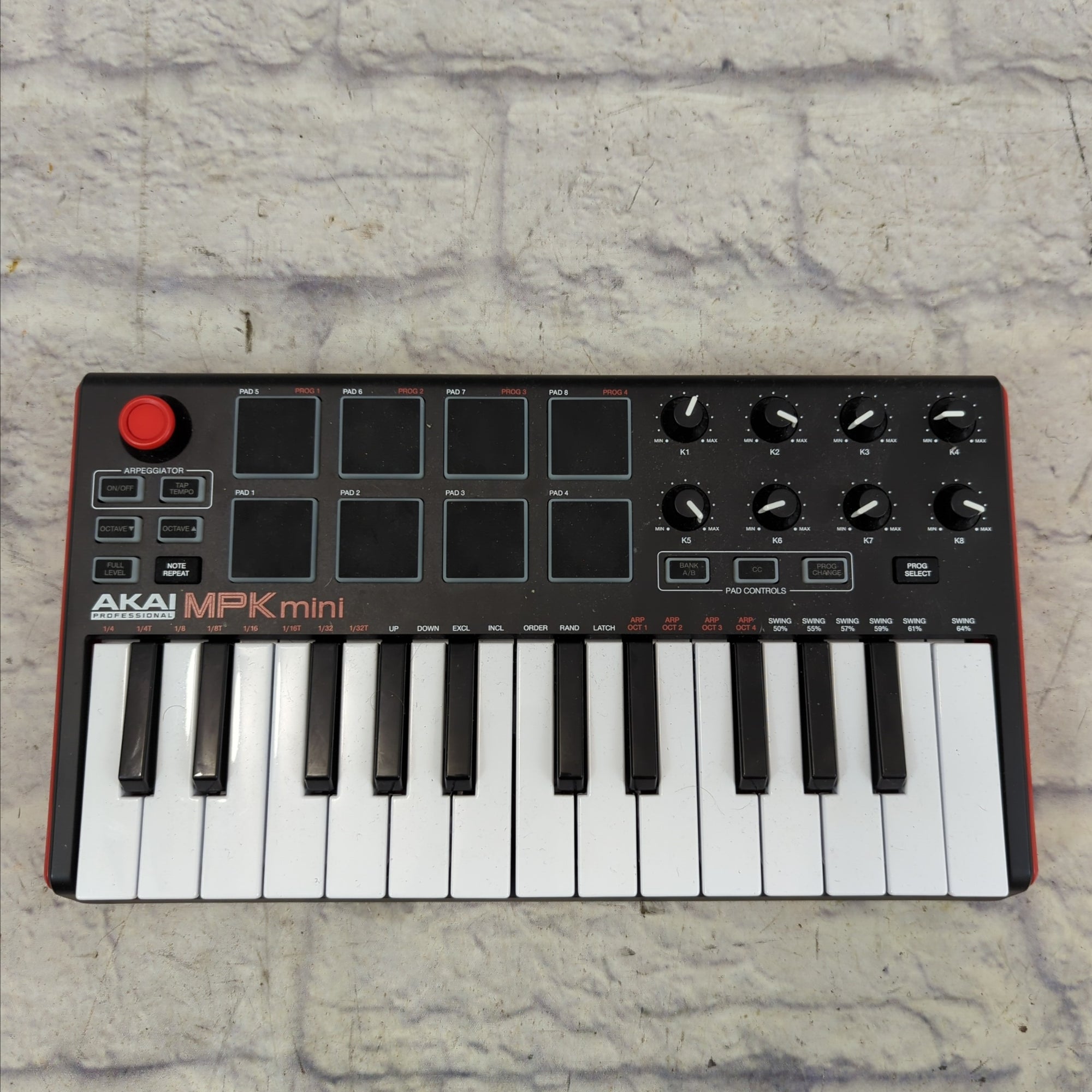 Akai MPK Mini Midi Controller