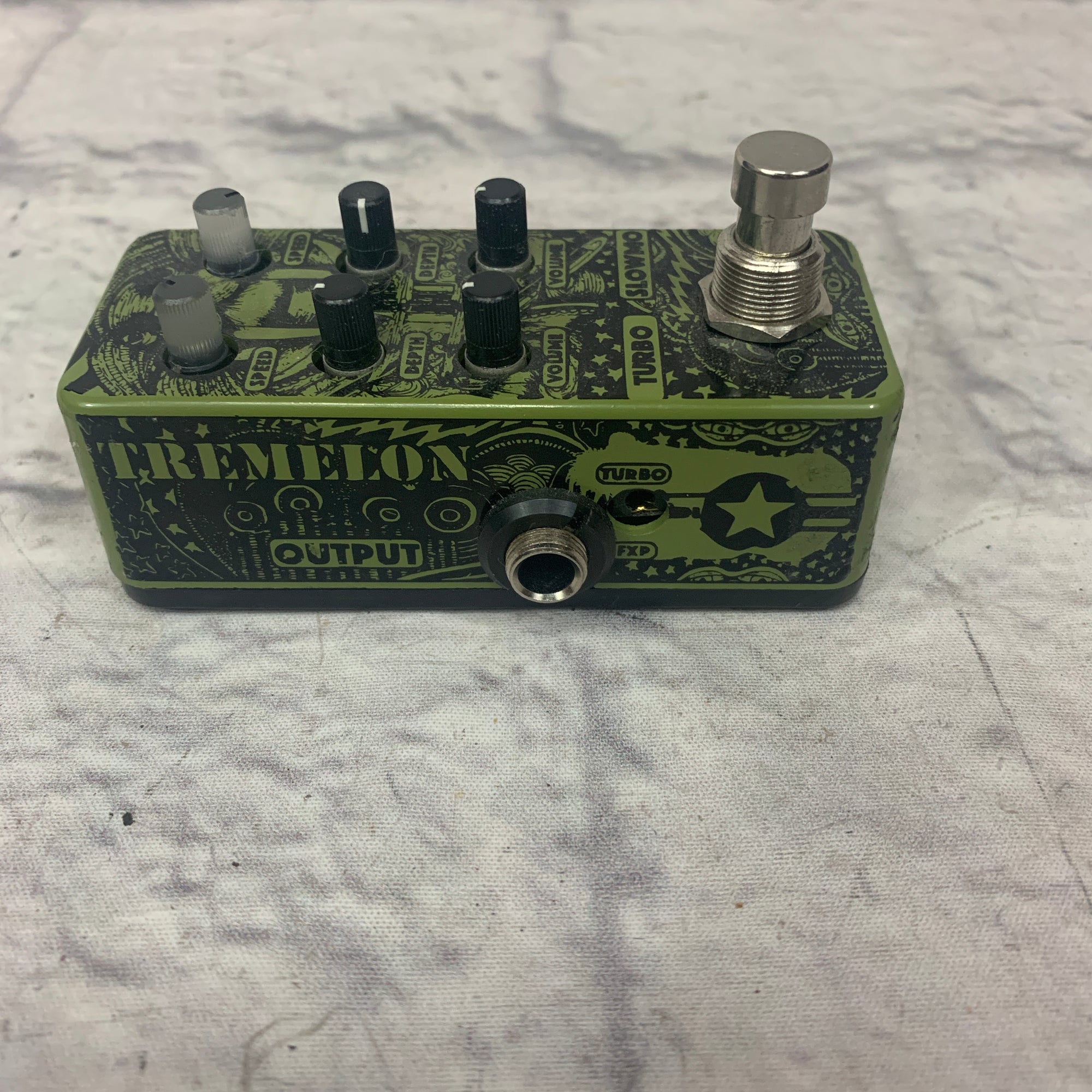 mini tremolo pedal F- Pedals Tremelon Mini Tremolo Pedal