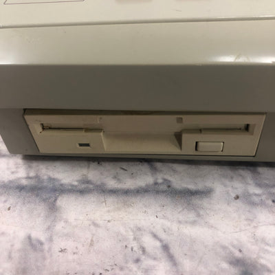 Akai MPC2000XL Production Center 32mb with 8 Outs