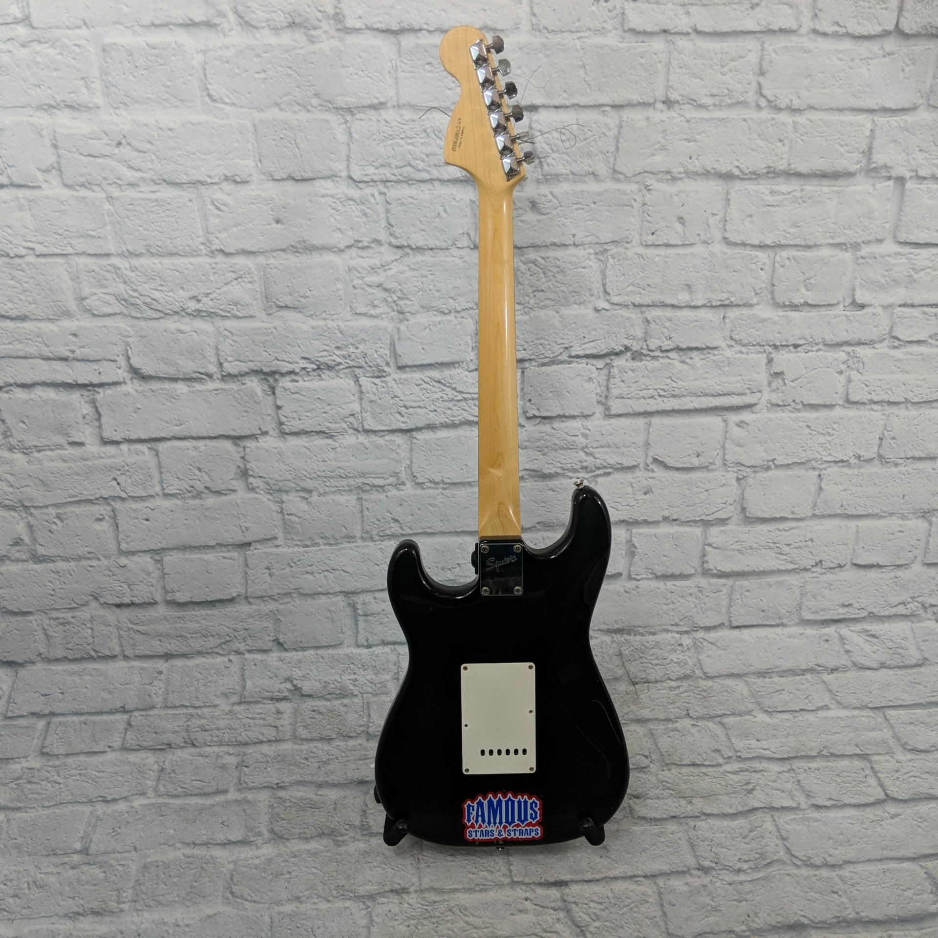 ギター Fender Squier Stratocaster Amazon.com: Fender Squier Debut Series Stratocaster Electric
