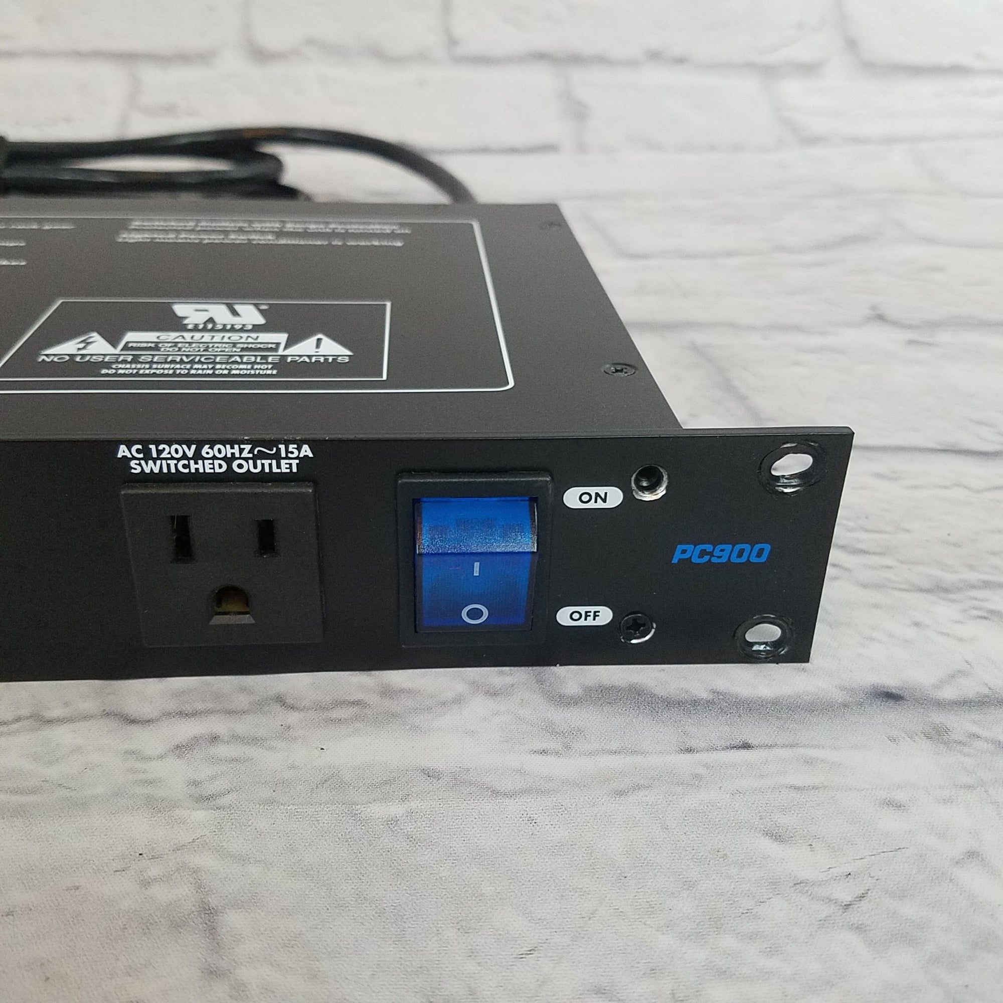 Livewire PC900 Power Conditioner
