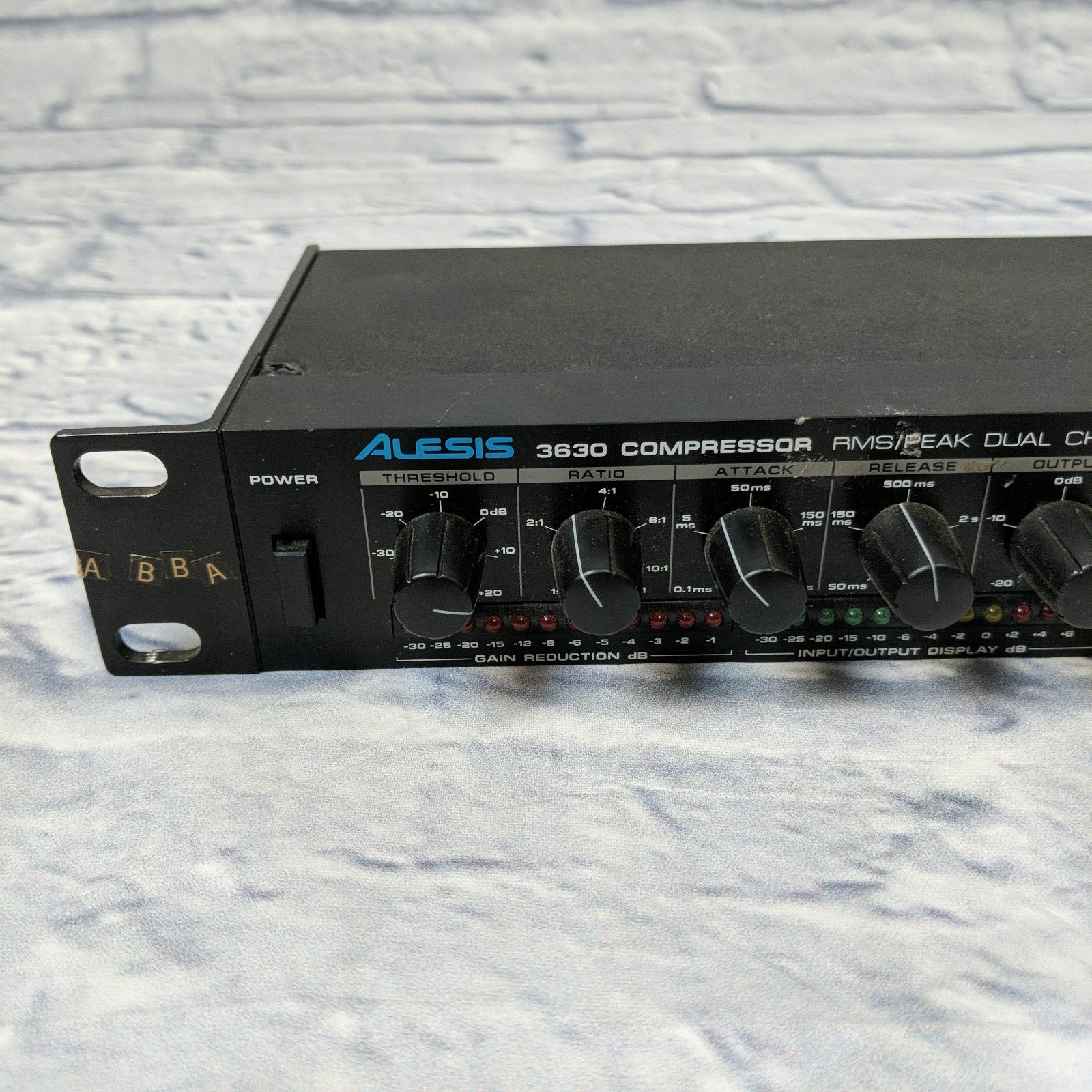 DTM・DAW ALESIS 3630 Comp/Limiter/Gate Alesis 3630 Compressor Limiter with Gate: Why and How I Use