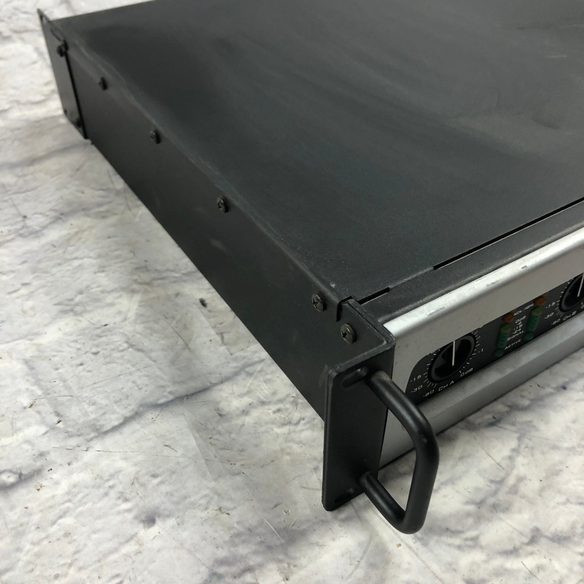 Crest Audio CD-3000  Power Amp