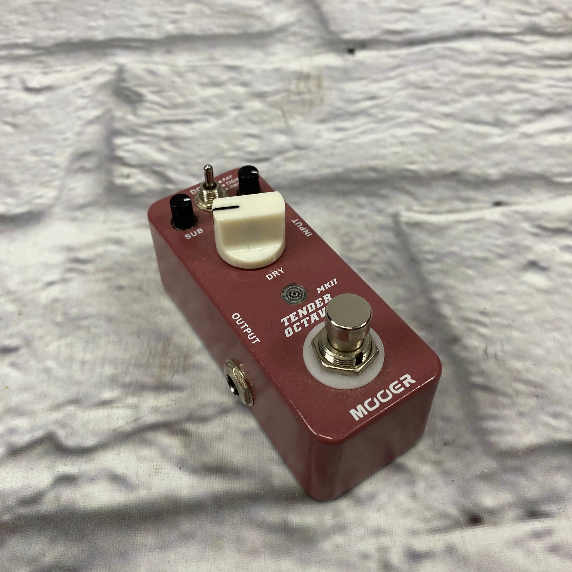 Outlaw Effects Nomad M128 Rechargeable Powered Pedal Board