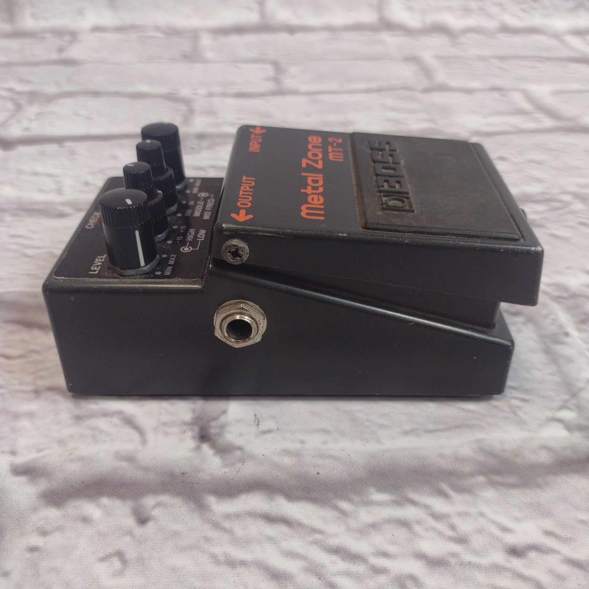 Boss Metal Zone MT-2
