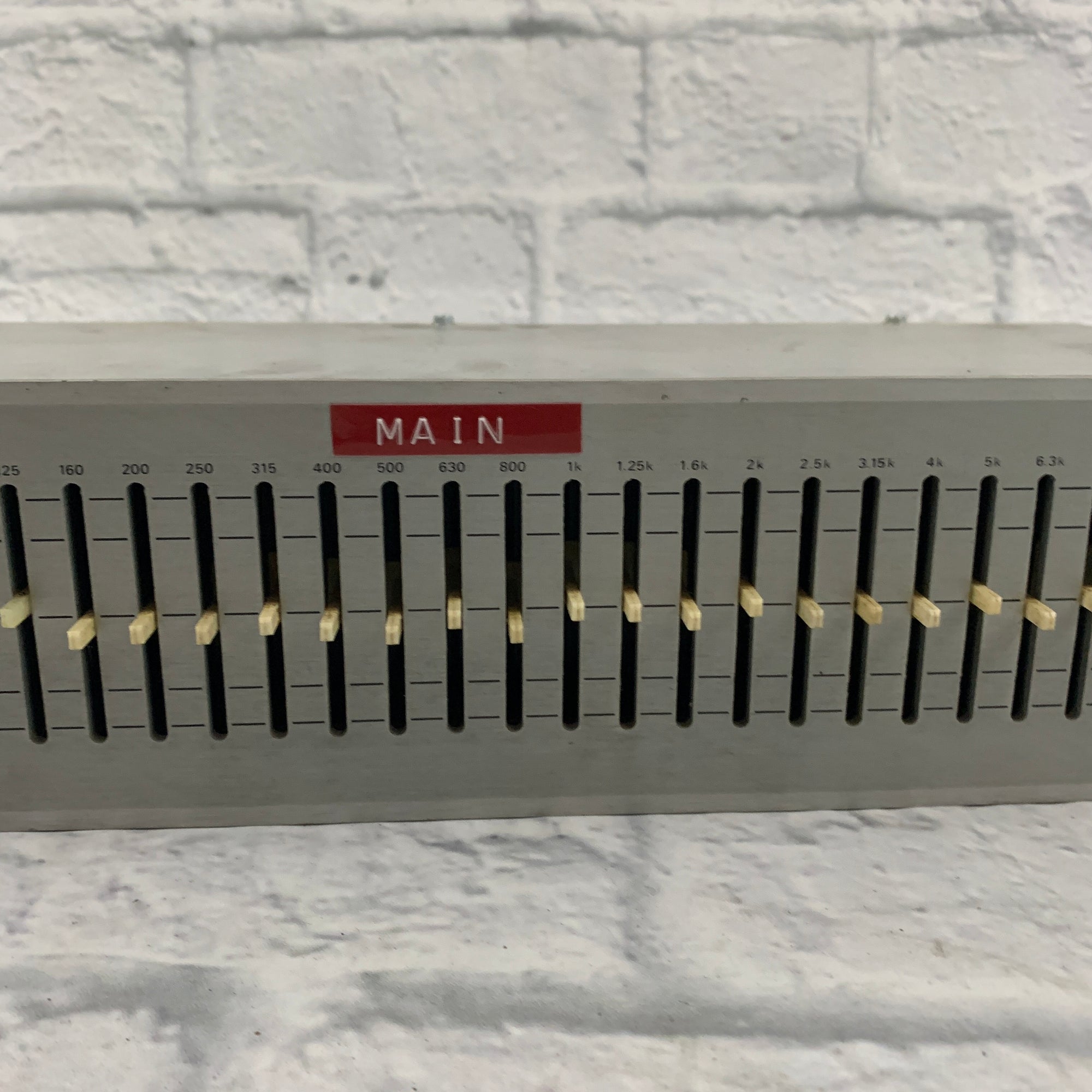 Urei EQ 537 31-Band Graphic Equalizer
