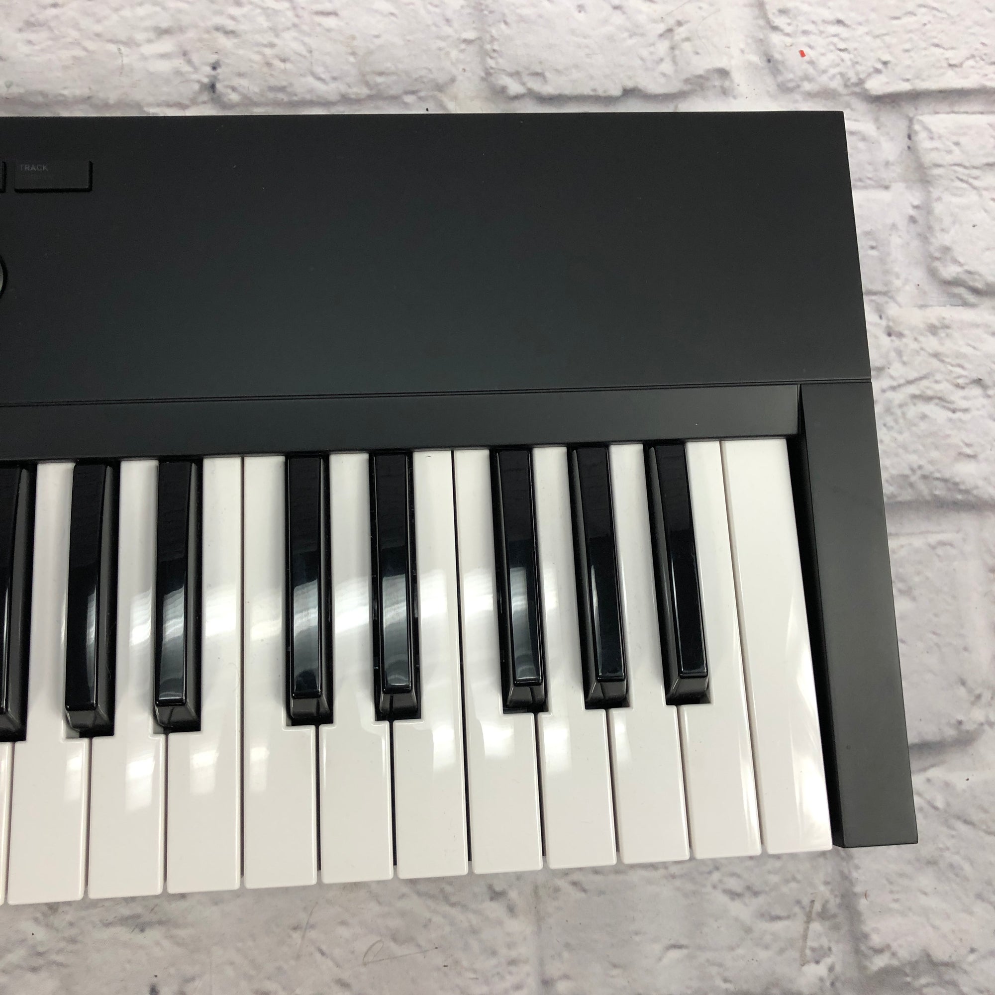 Native Instruments A61 61 Key Controller