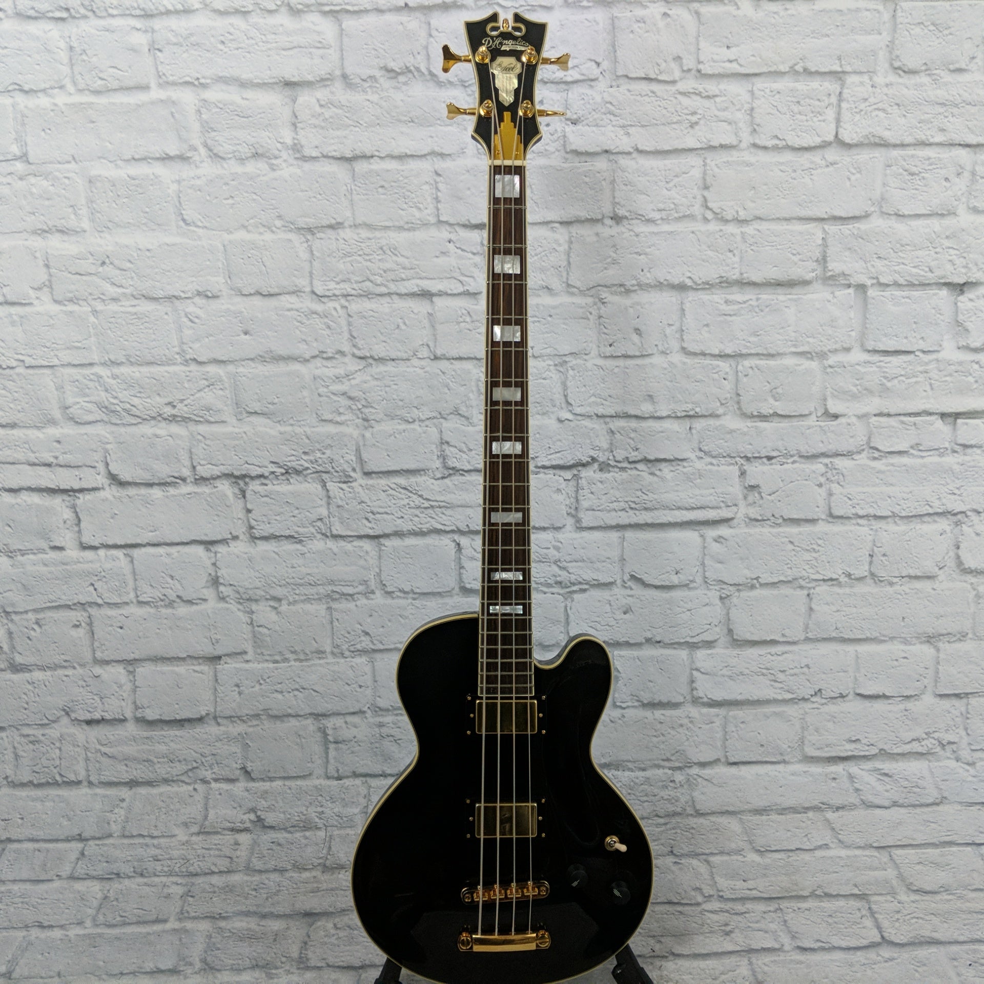 D'Angelico Excel SD Short Scale Bass 2014 with Case
