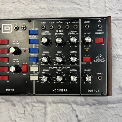 Behringer Model D Analog Synthesizer