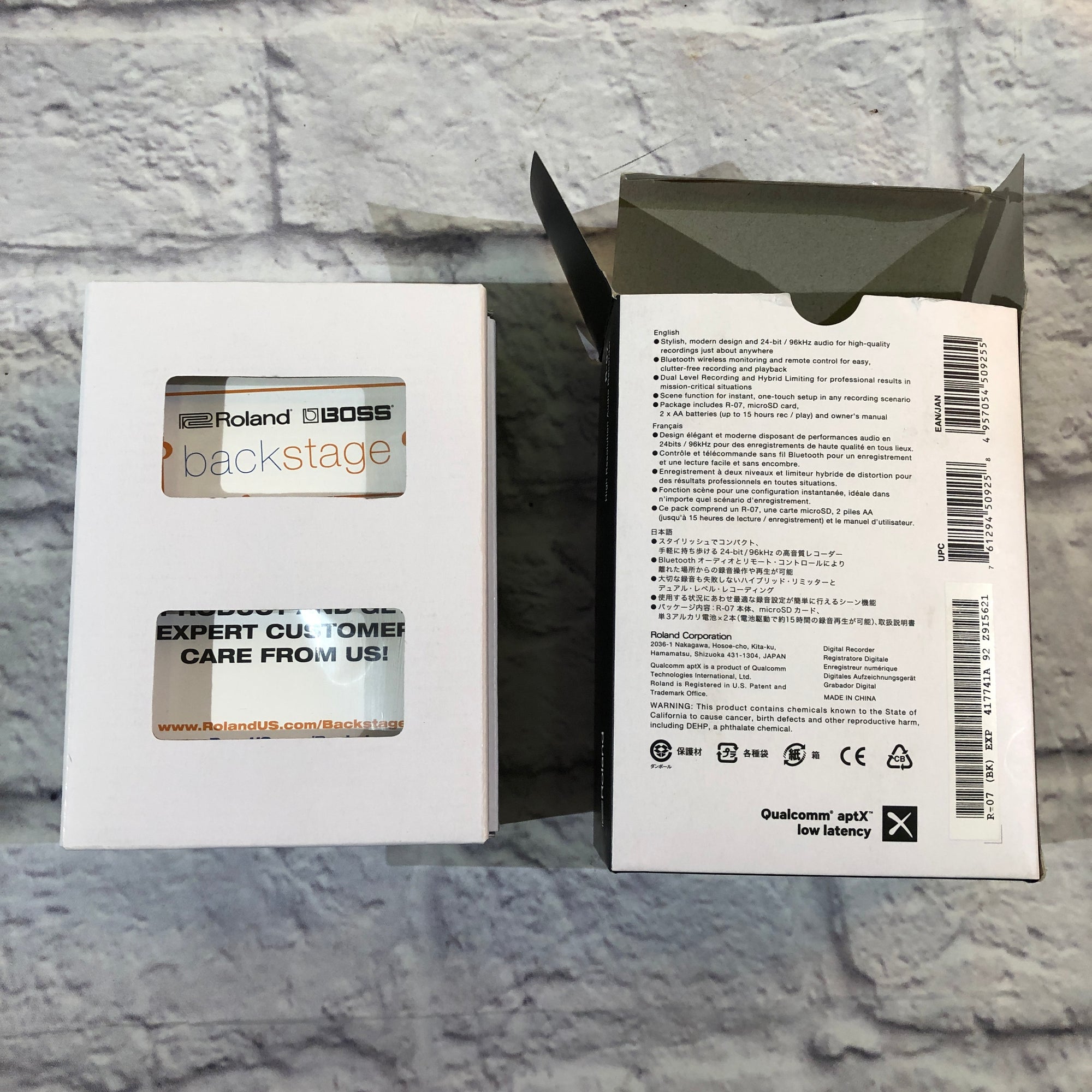 Roland R-07 High Resolution Audio Recorder