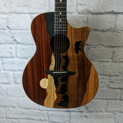 Luna Vista Bear Acoustic-Electric w/ Case Natural