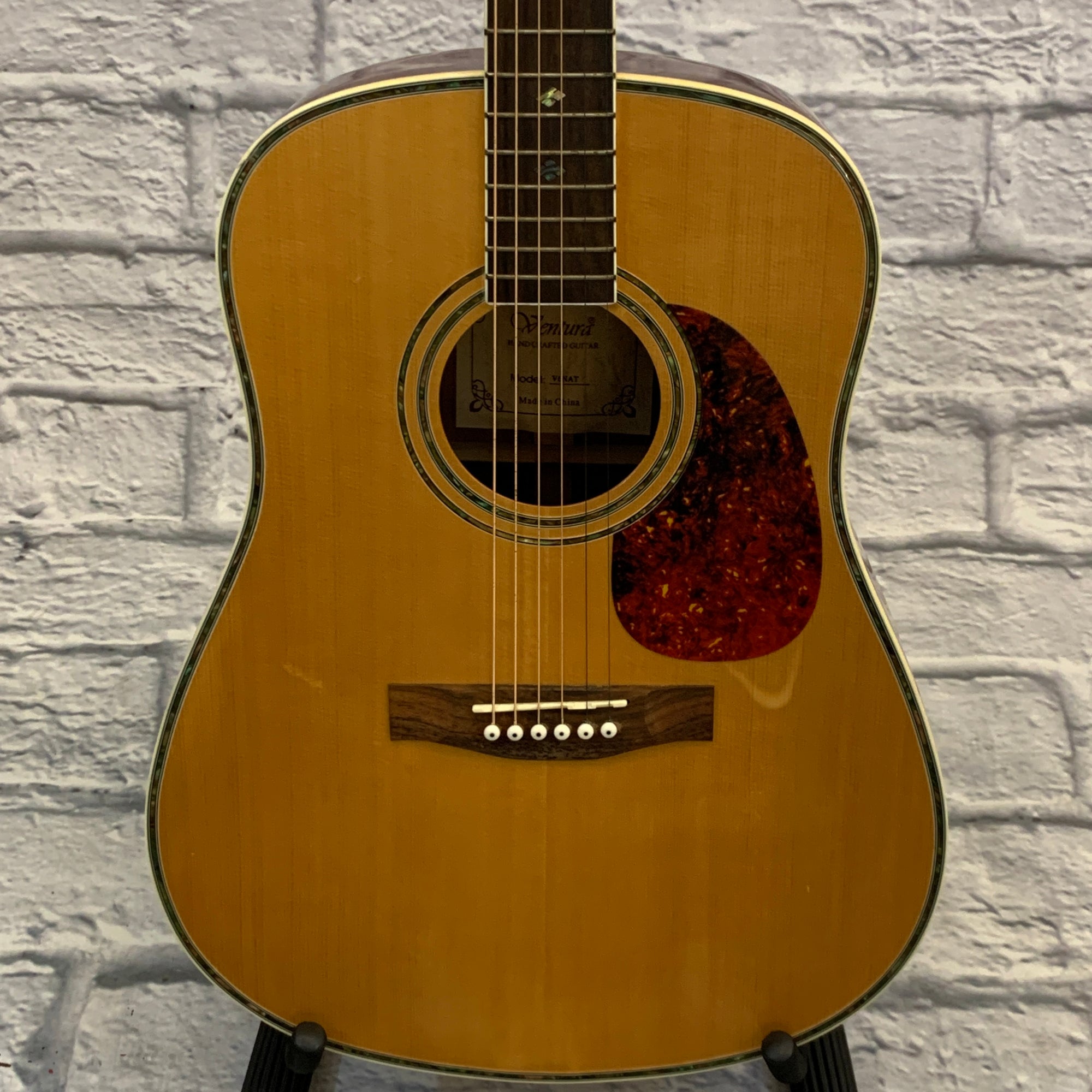 Ventura V6NAT Acoustic Guitar Natural
