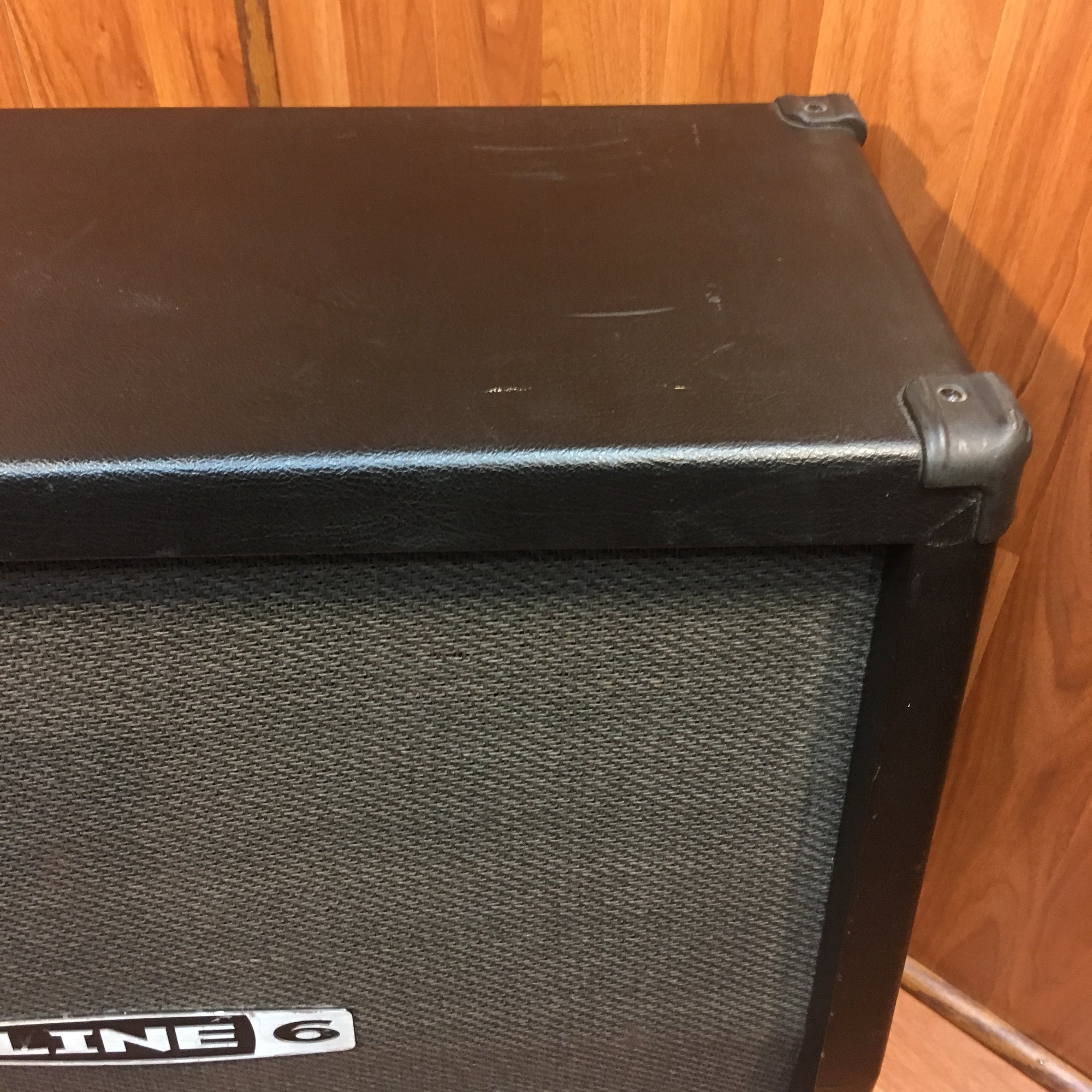 Line 6 300 watt 4x12 Cab SALE!